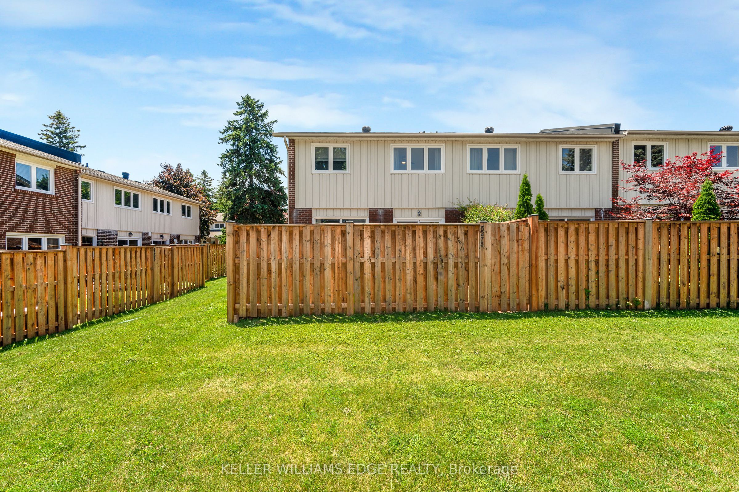 5275 Banting Court Property Photo 33