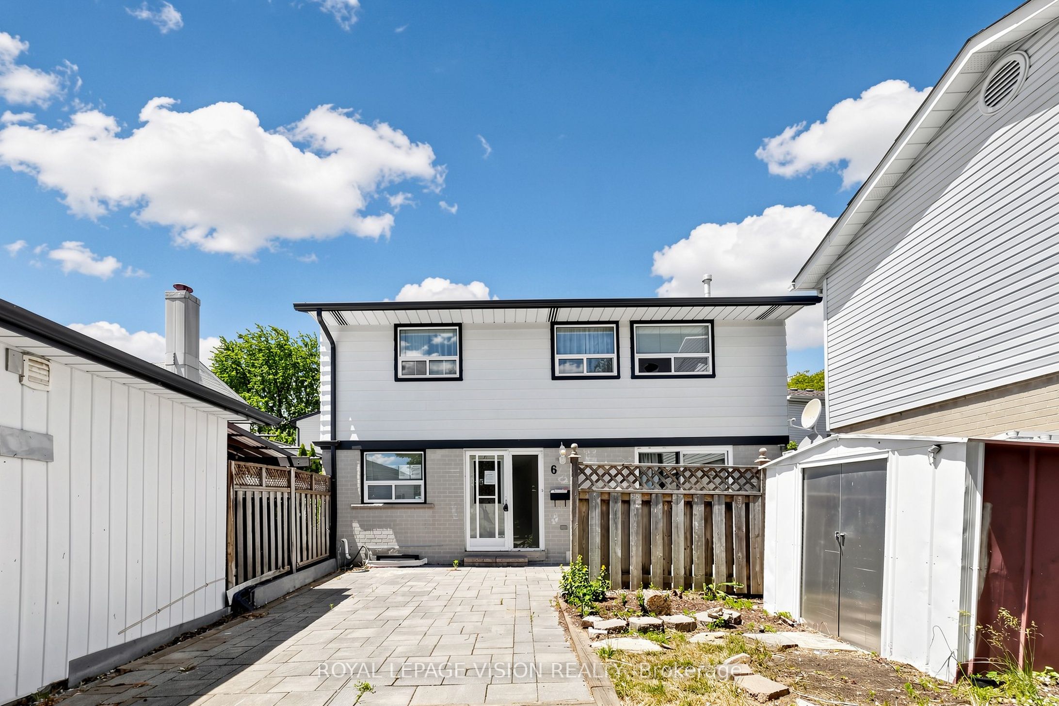 6 Hector Court Property Photo 1