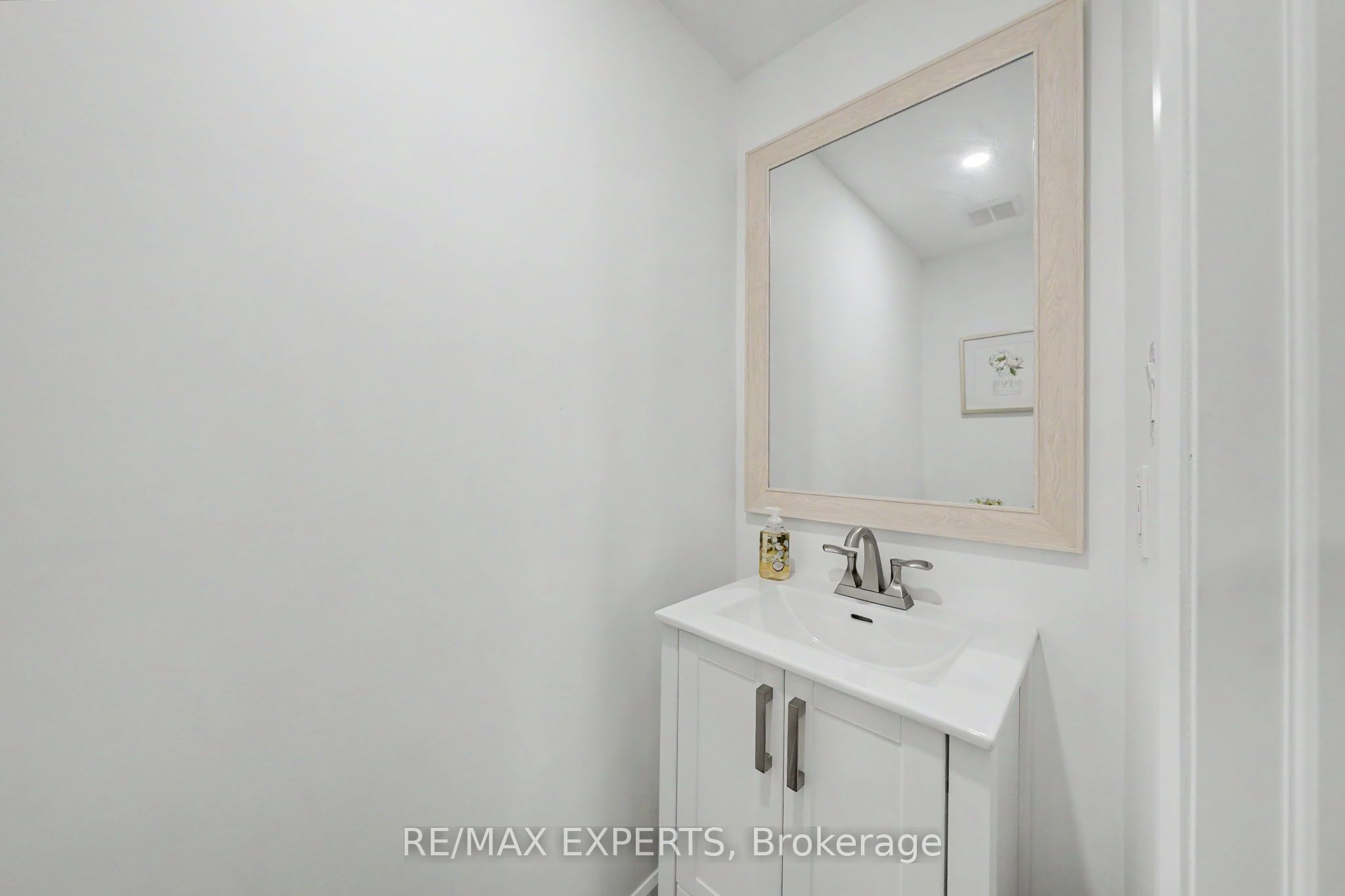8 Morra Avenue Property Photo 43
