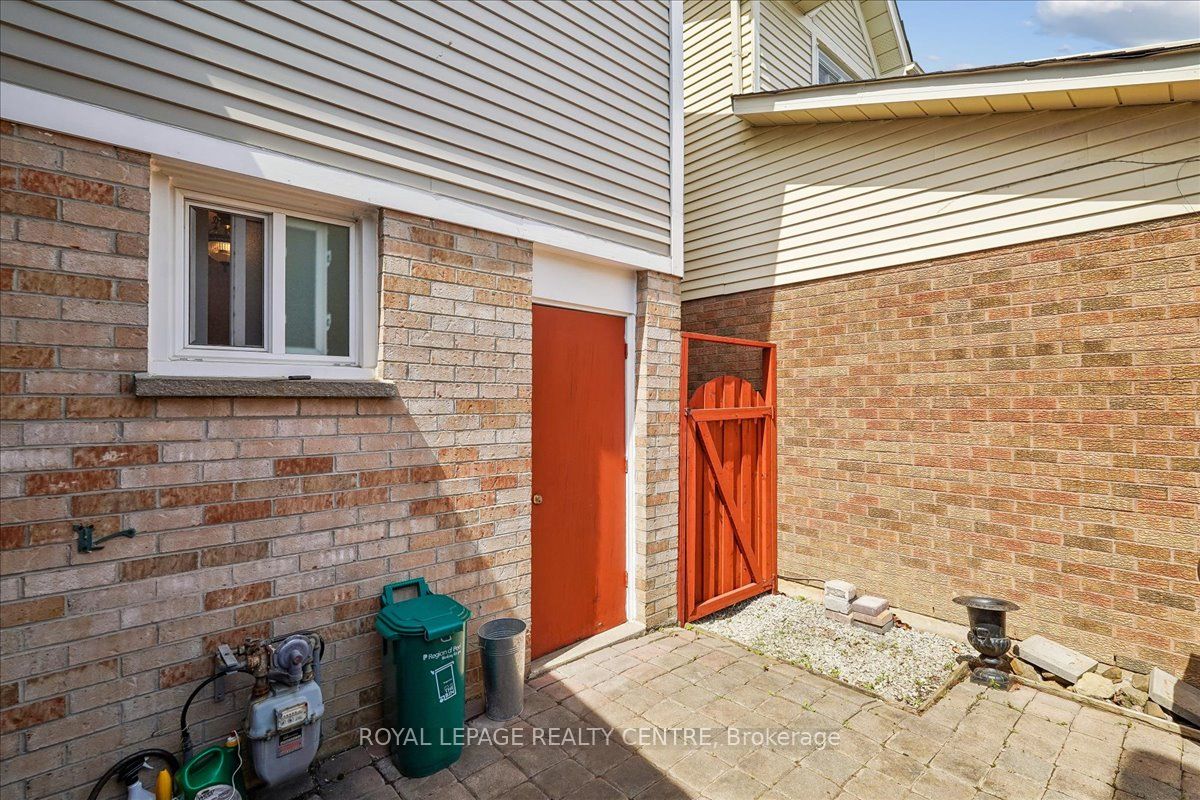 116 Chipmunk Crescent Property Photo 16