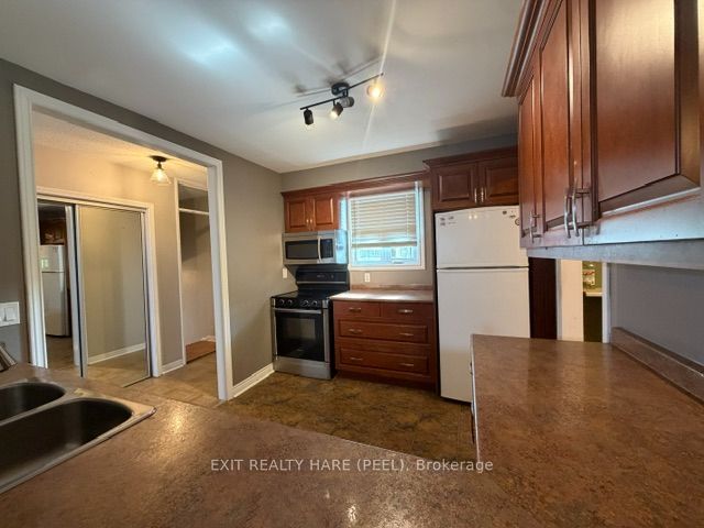 91 Burbank Crescent Property Photo 10