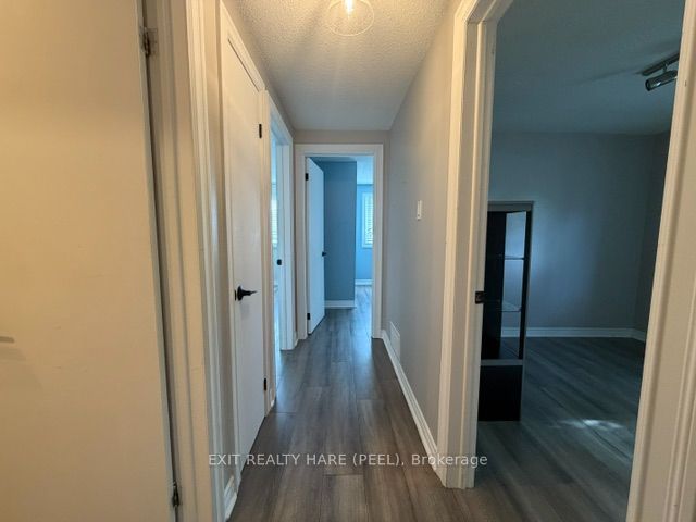 91 Burbank Crescent Property Photo 20