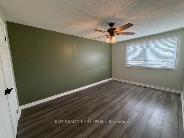 91 Burbank Crescent Property Photo 21