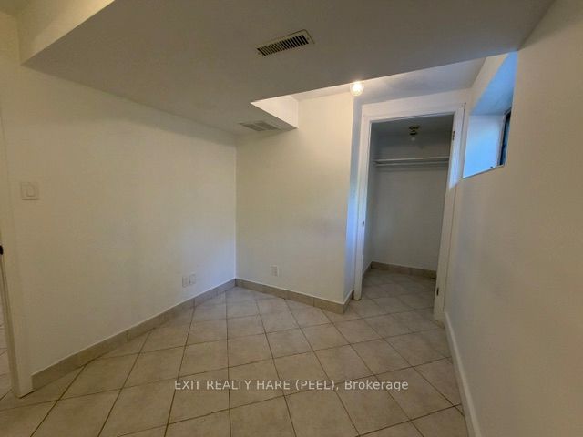91 Burbank Crescent Property Photo 37