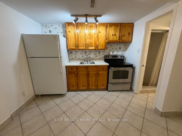 91 Burbank Crescent Property Photo 38