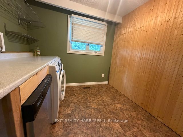 91 Burbank Crescent Property Photo 40