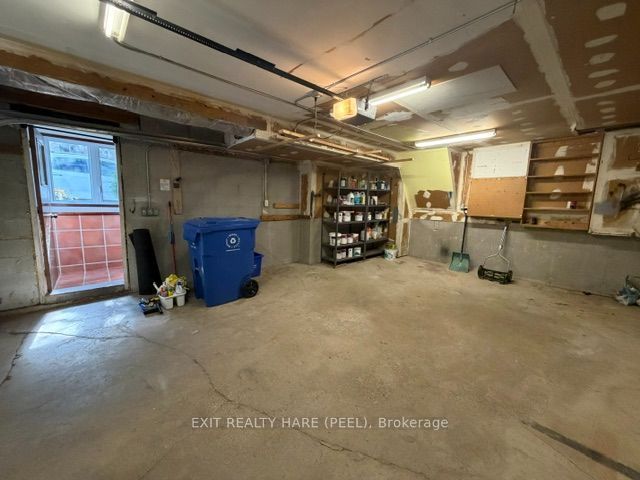 91 Burbank Crescent Property Photo 43