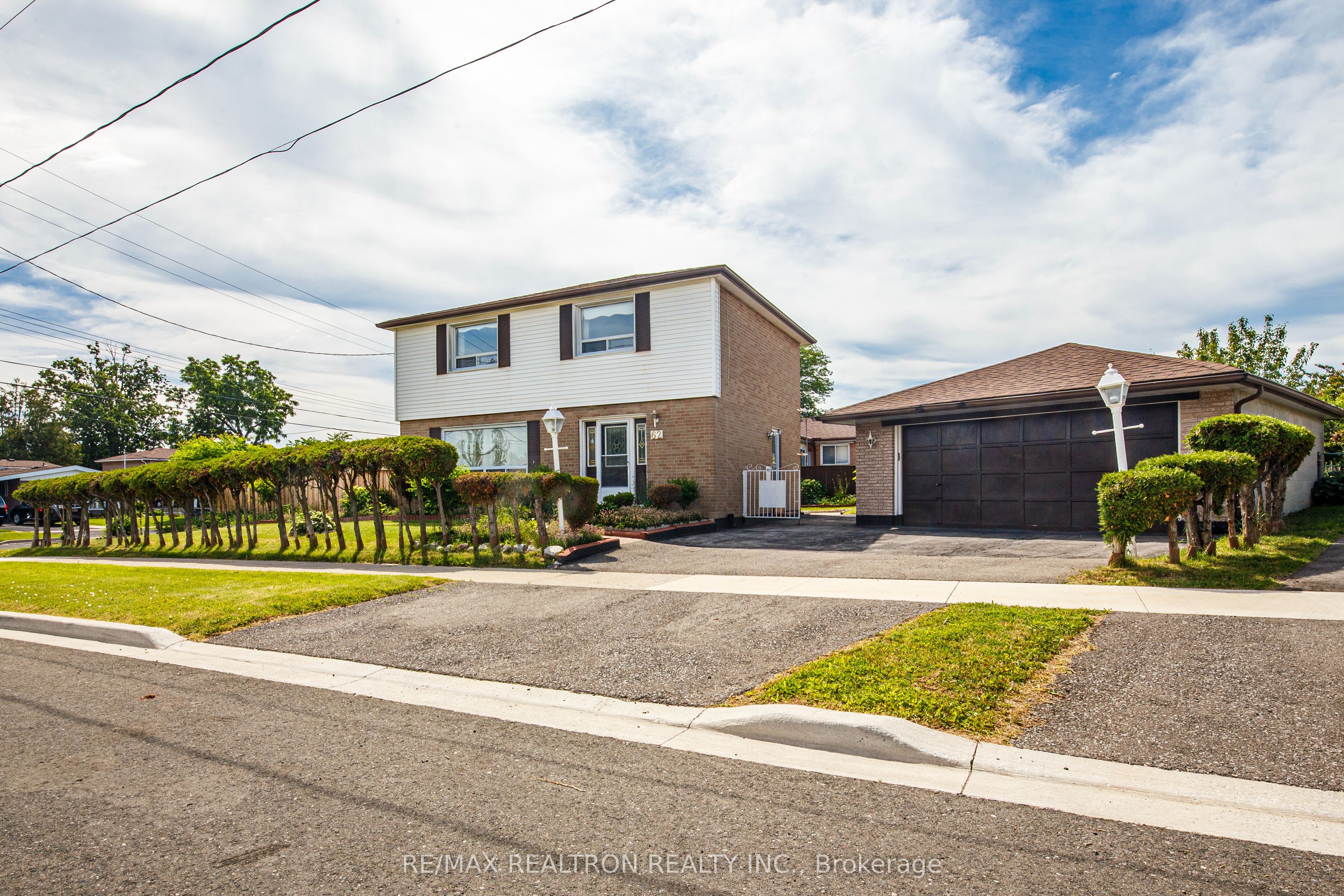 62 Hullmar Drive Property Photo 1
