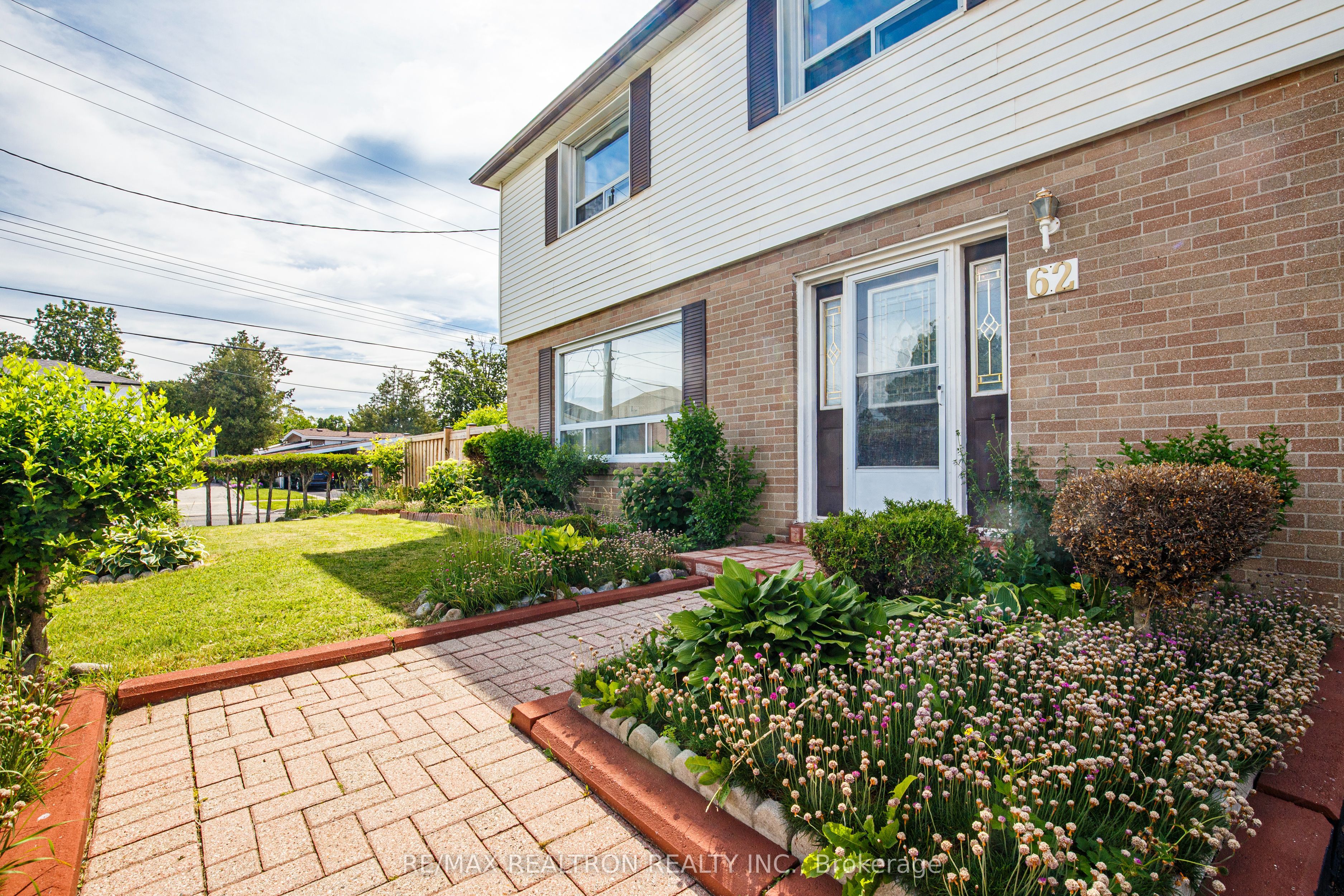 62 Hullmar Drive Property Photo 6