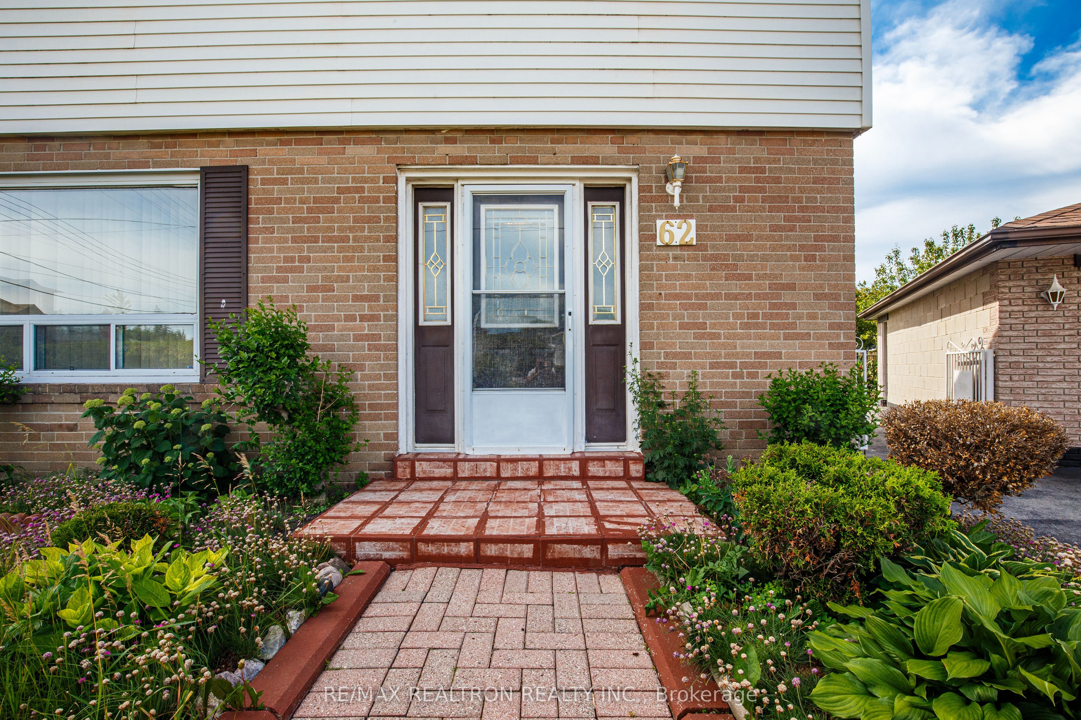 62 Hullmar Drive Property Photo 7