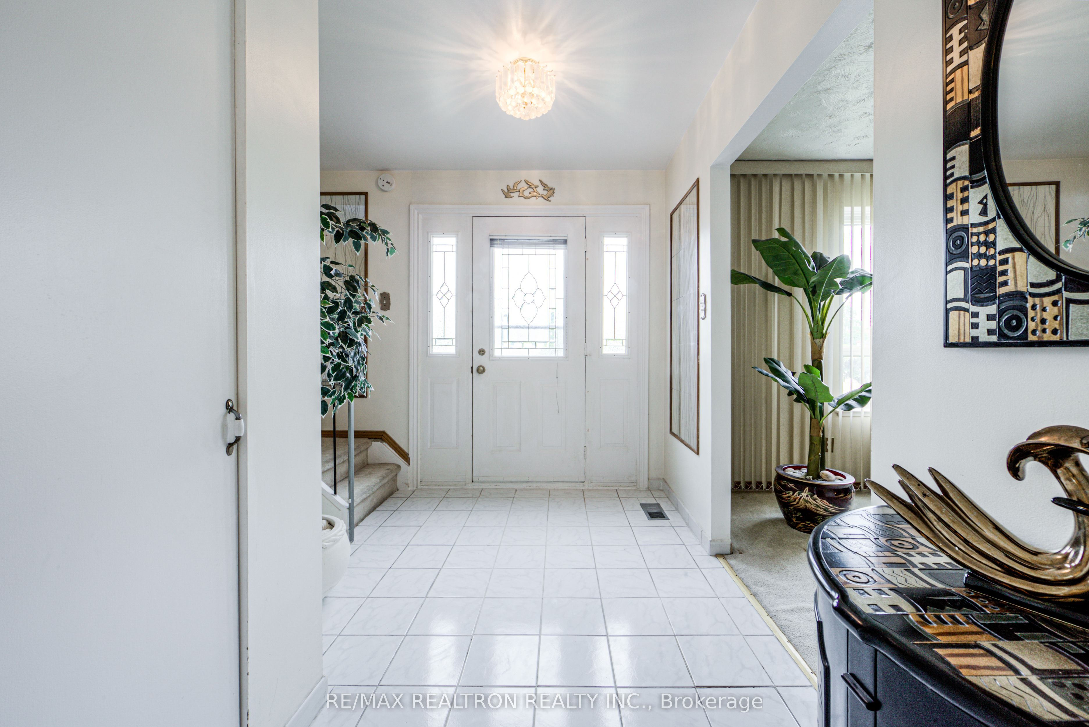 62 Hullmar Drive Property Photo 8