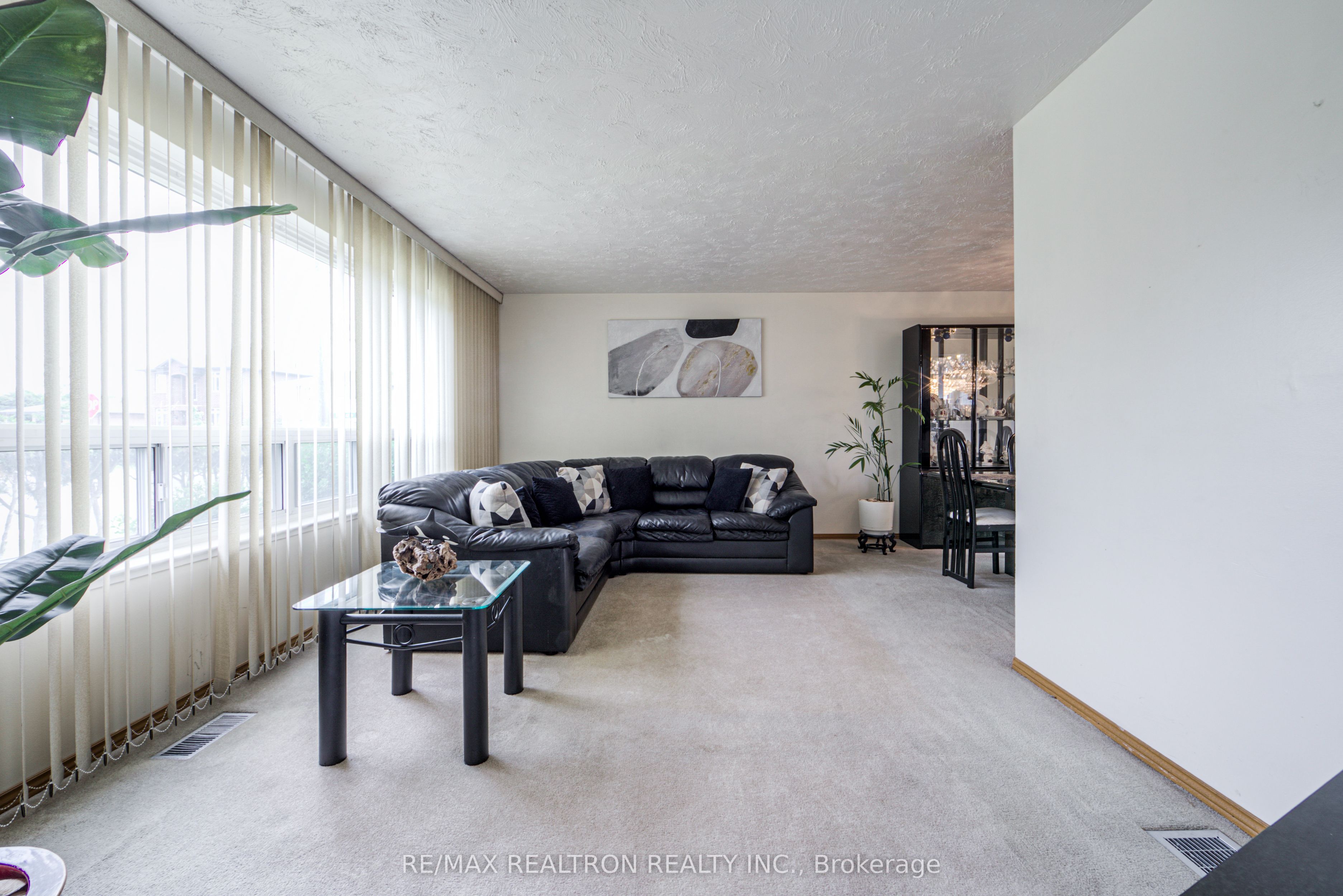 62 Hullmar Drive Property Photo 10