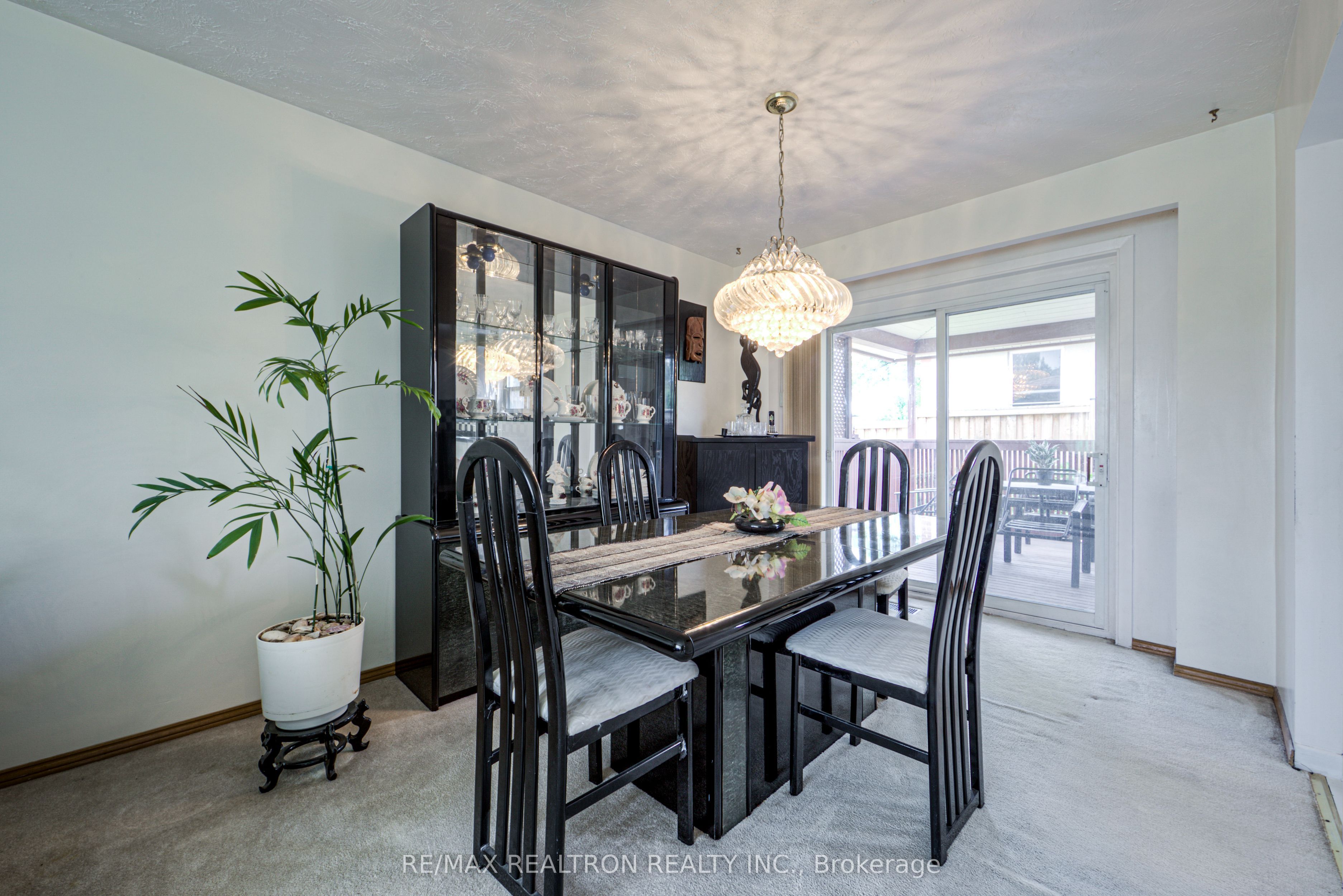 62 Hullmar Drive Property Photo 14
