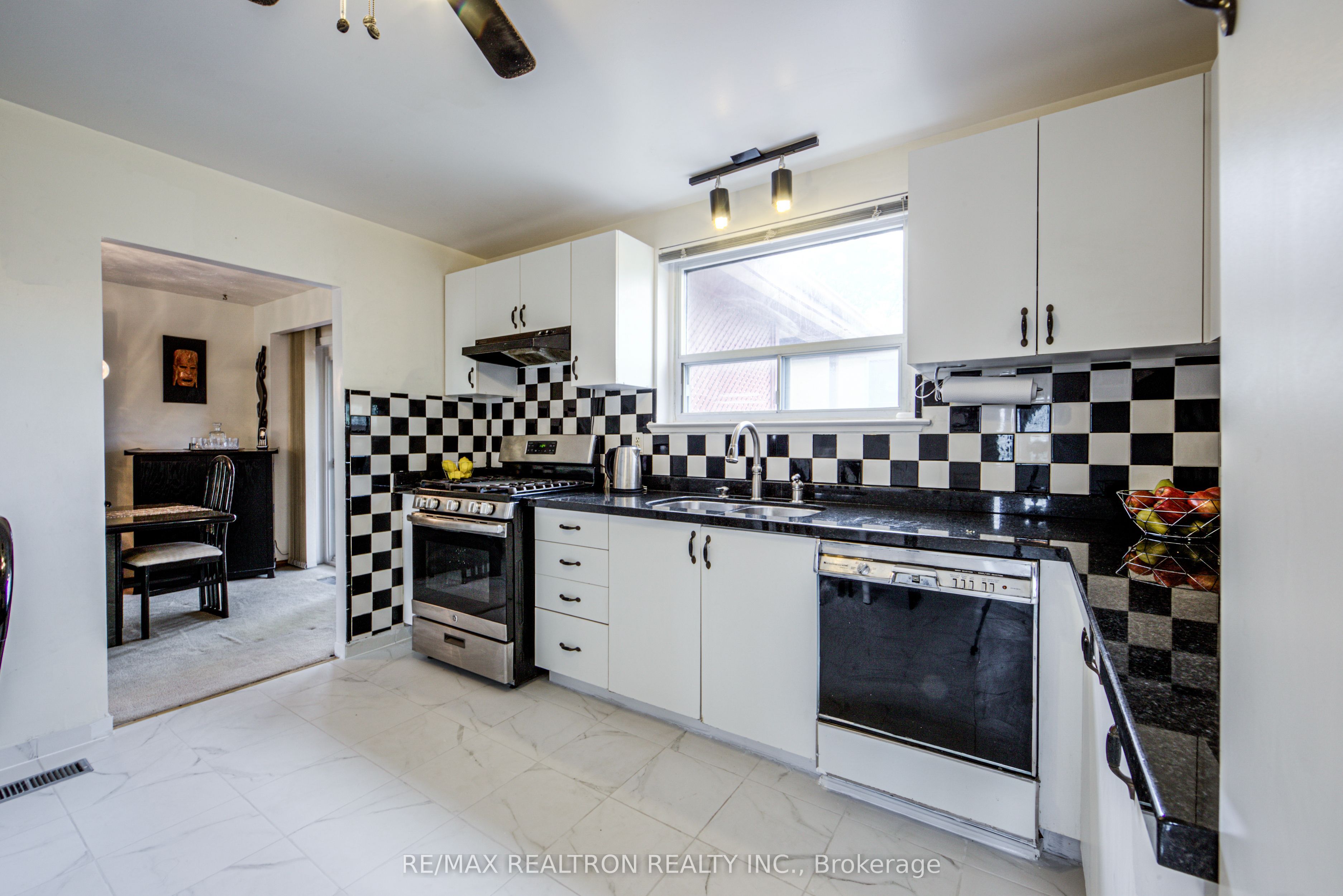 62 Hullmar Drive Property Photo 18