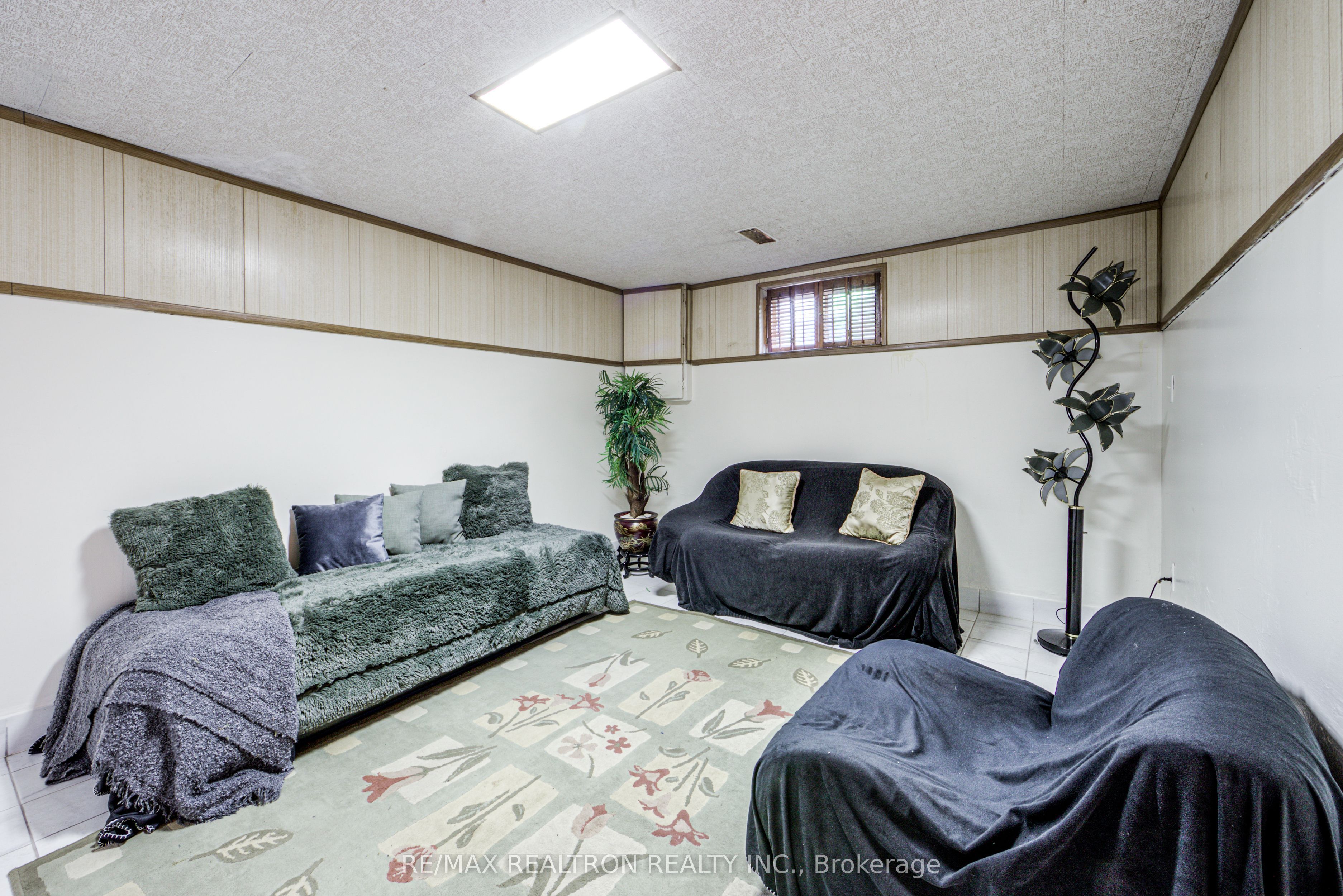 62 Hullmar Drive Property Photo 36
