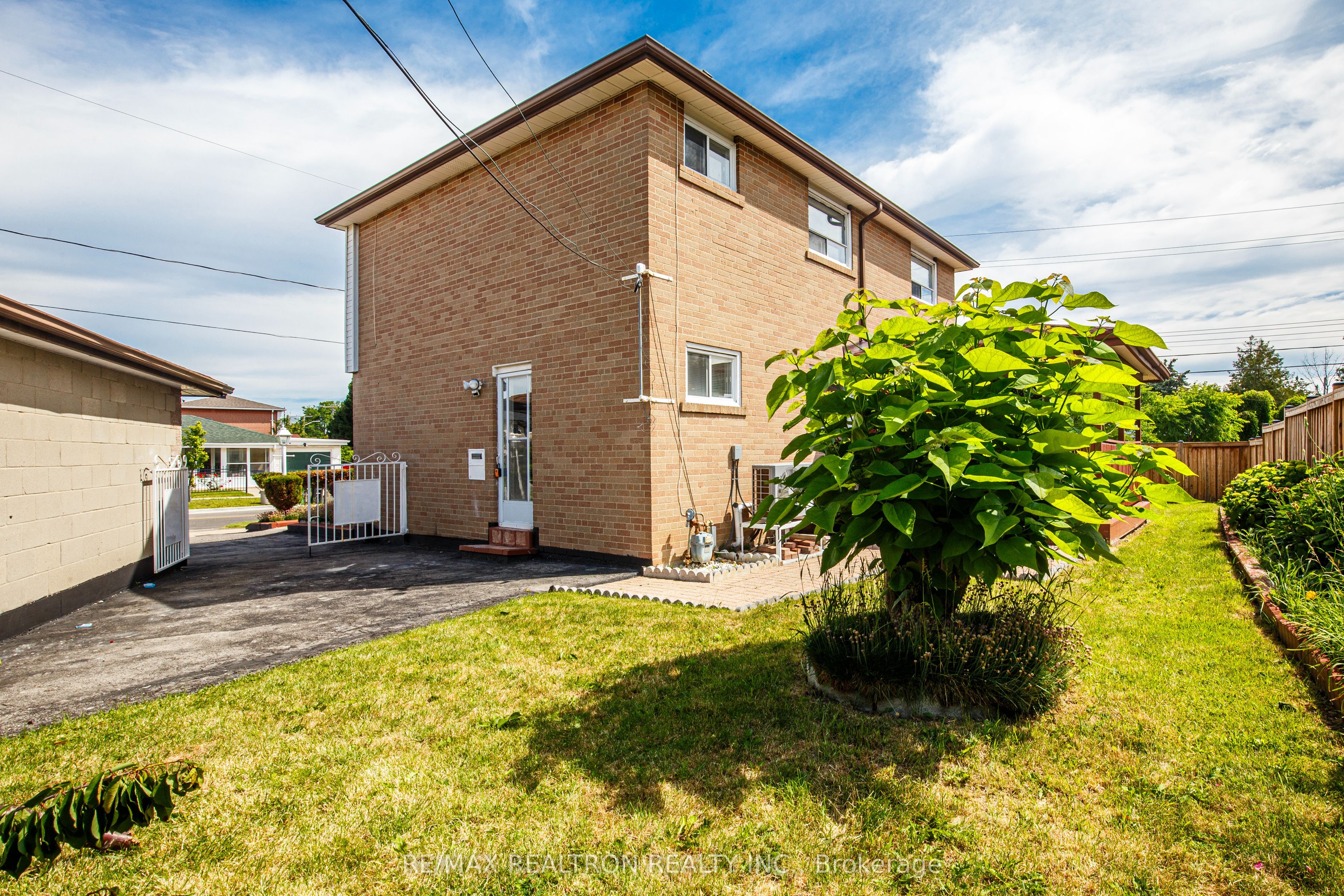 62 Hullmar Drive Property Photo 46