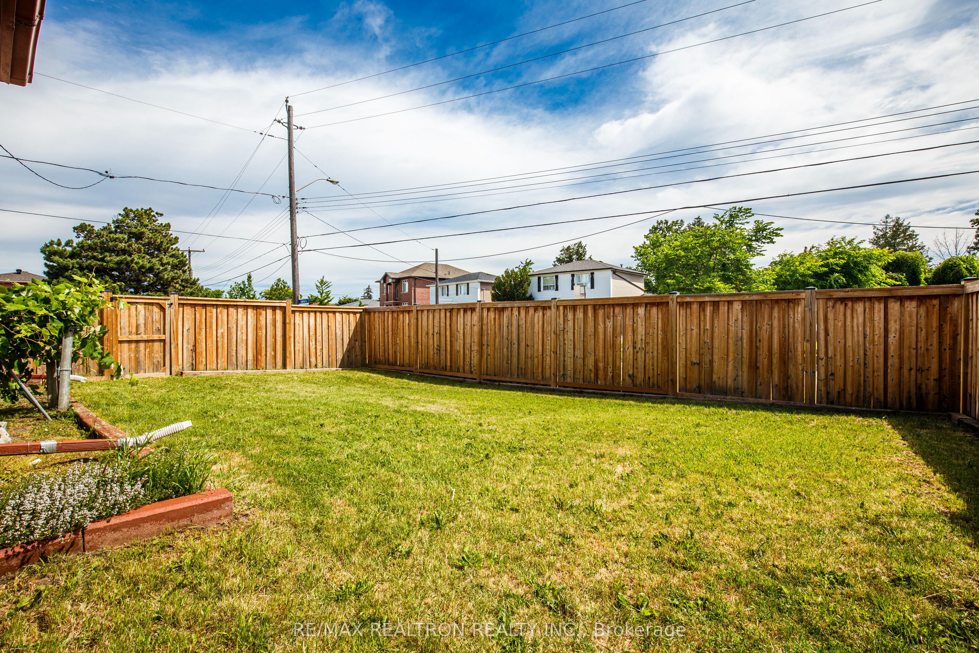 62 Hullmar Drive Property Photo 47