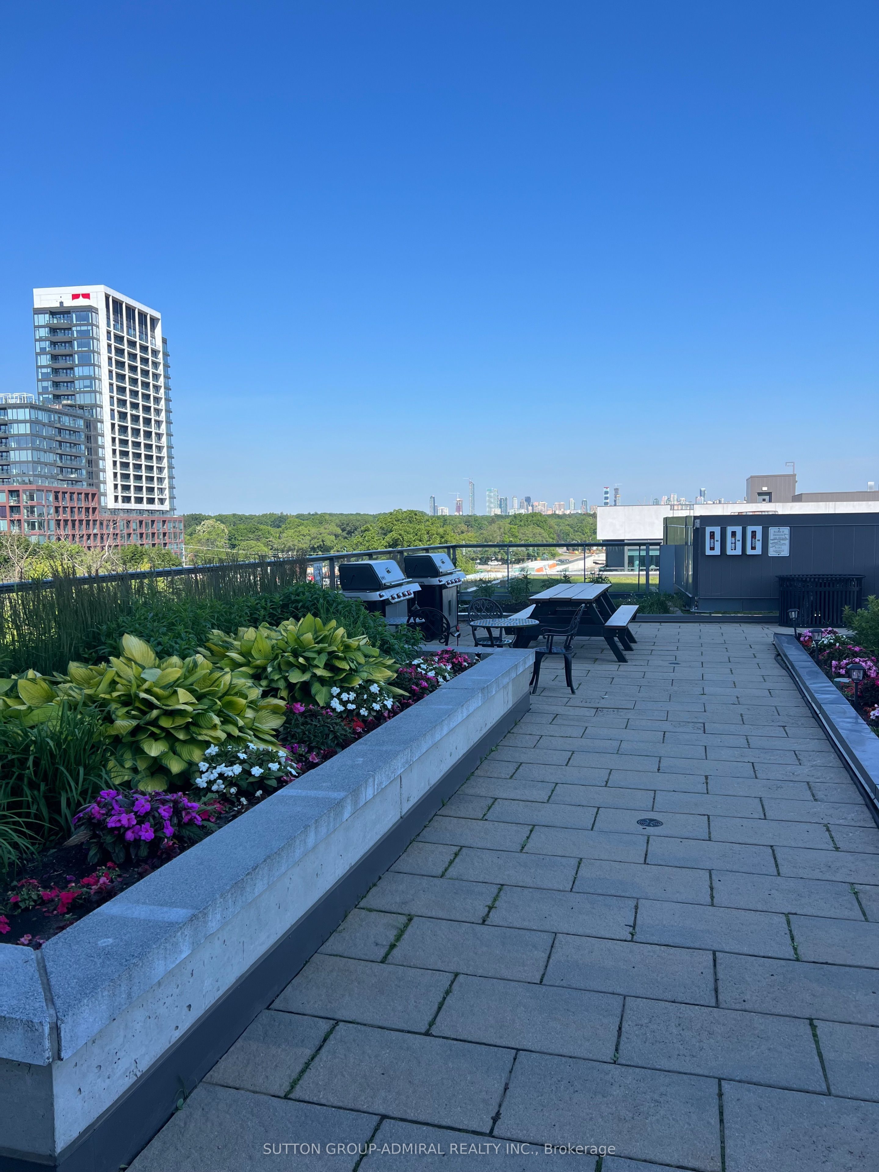 1 Hurontario Street 1108 Property Photo 41