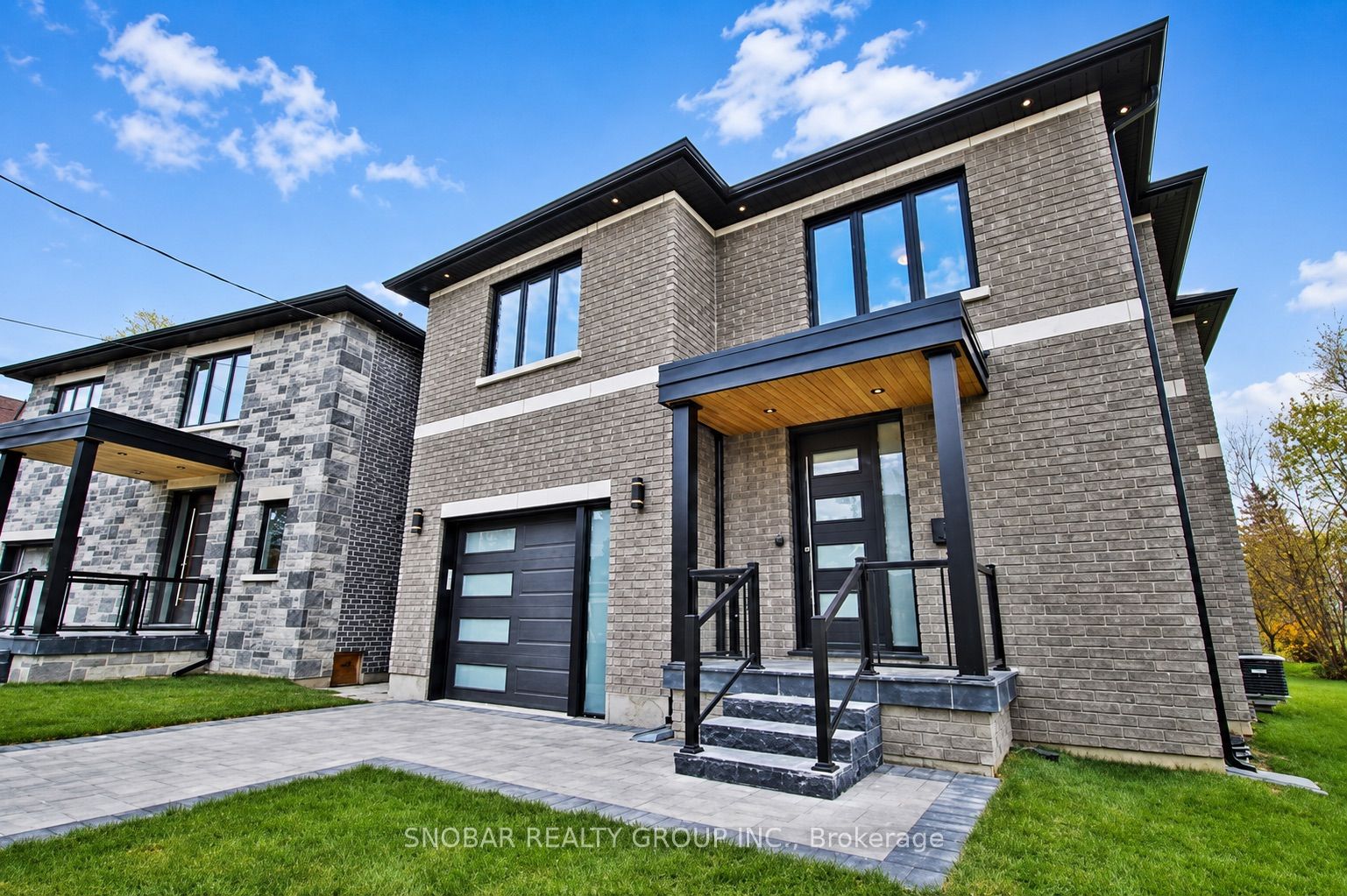 1 Aura Lea Boulevard Property Photo 1