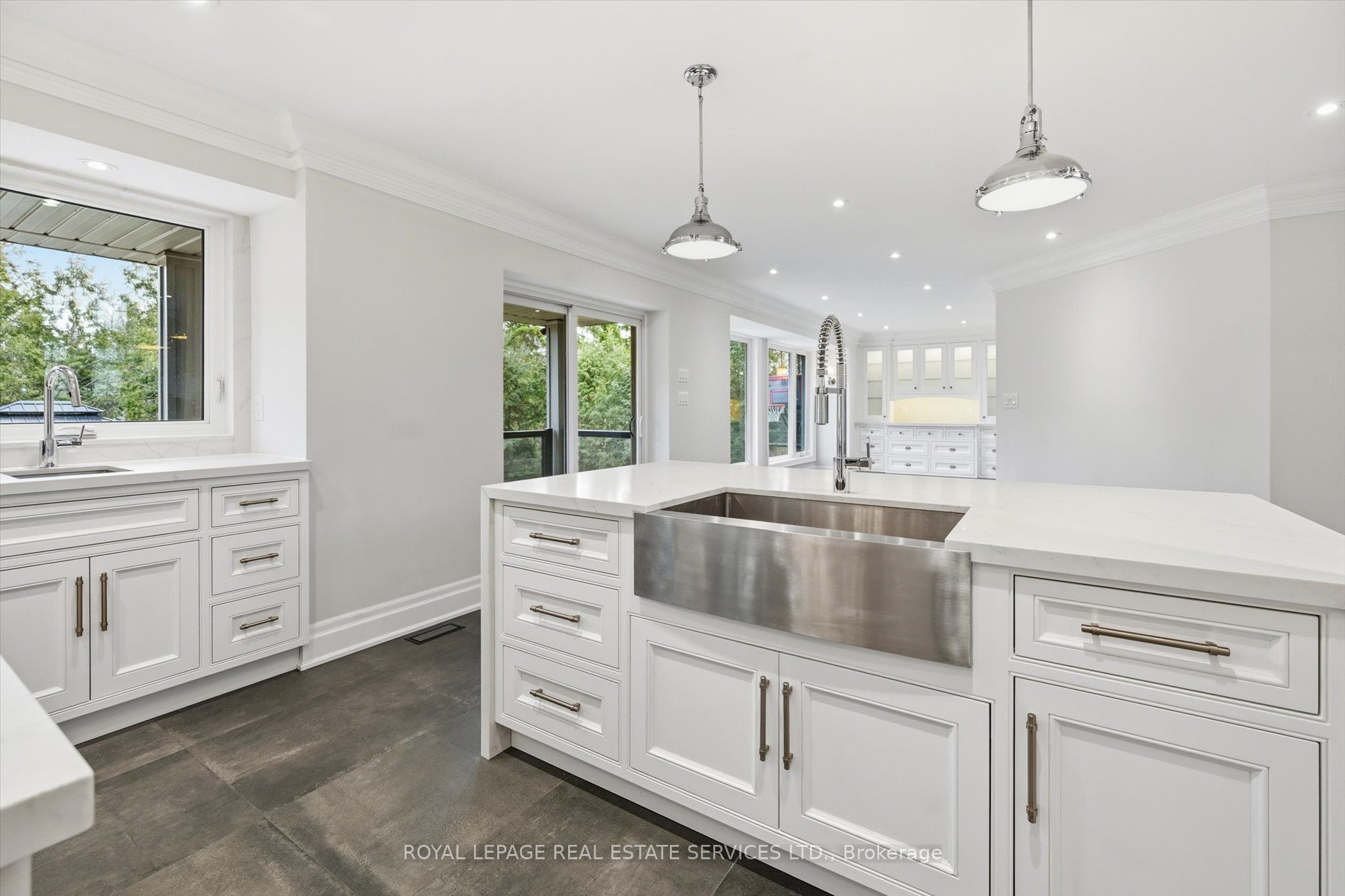 1601 Venetia Drive Property Photo 10