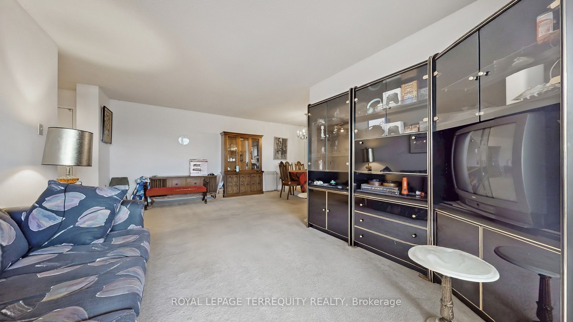 20 Cherrytree Drive 211 Property Photo 11