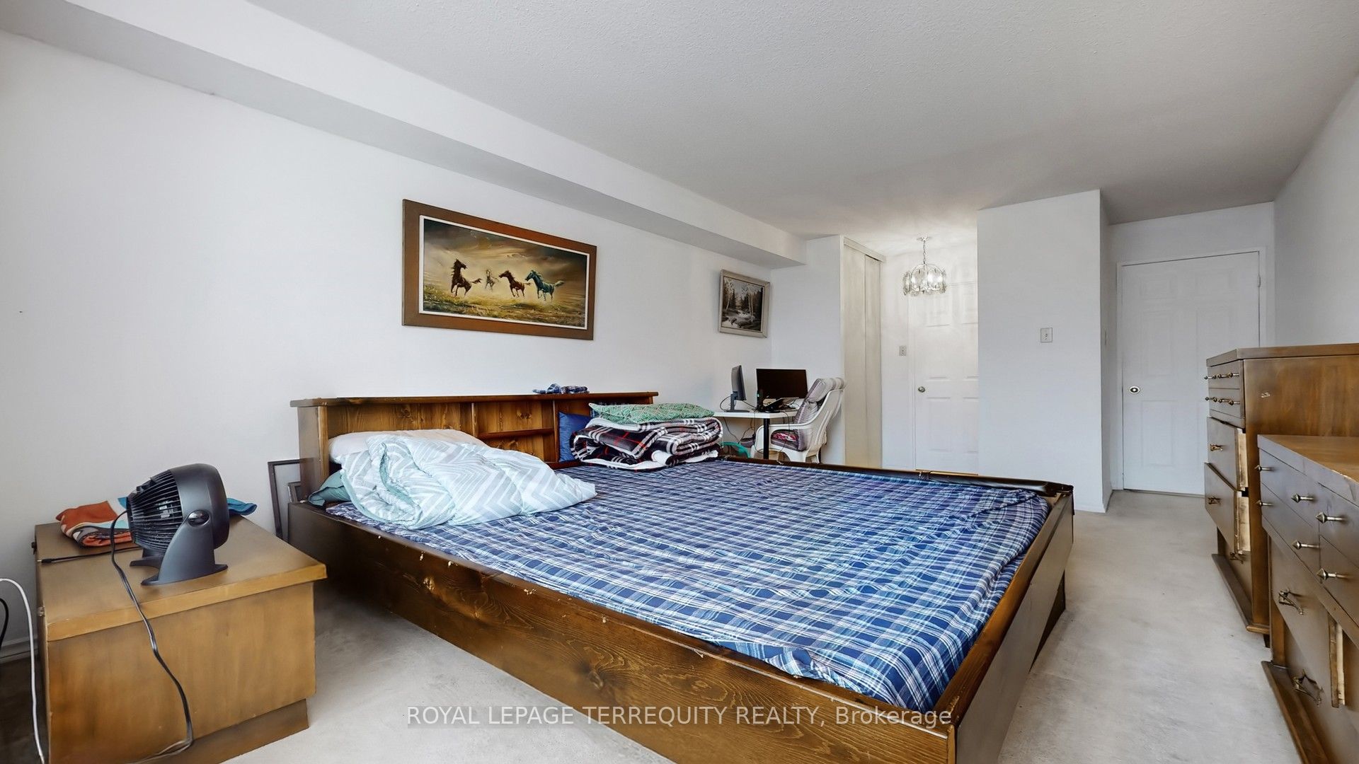 20 Cherrytree Drive 211 Property Photo 15