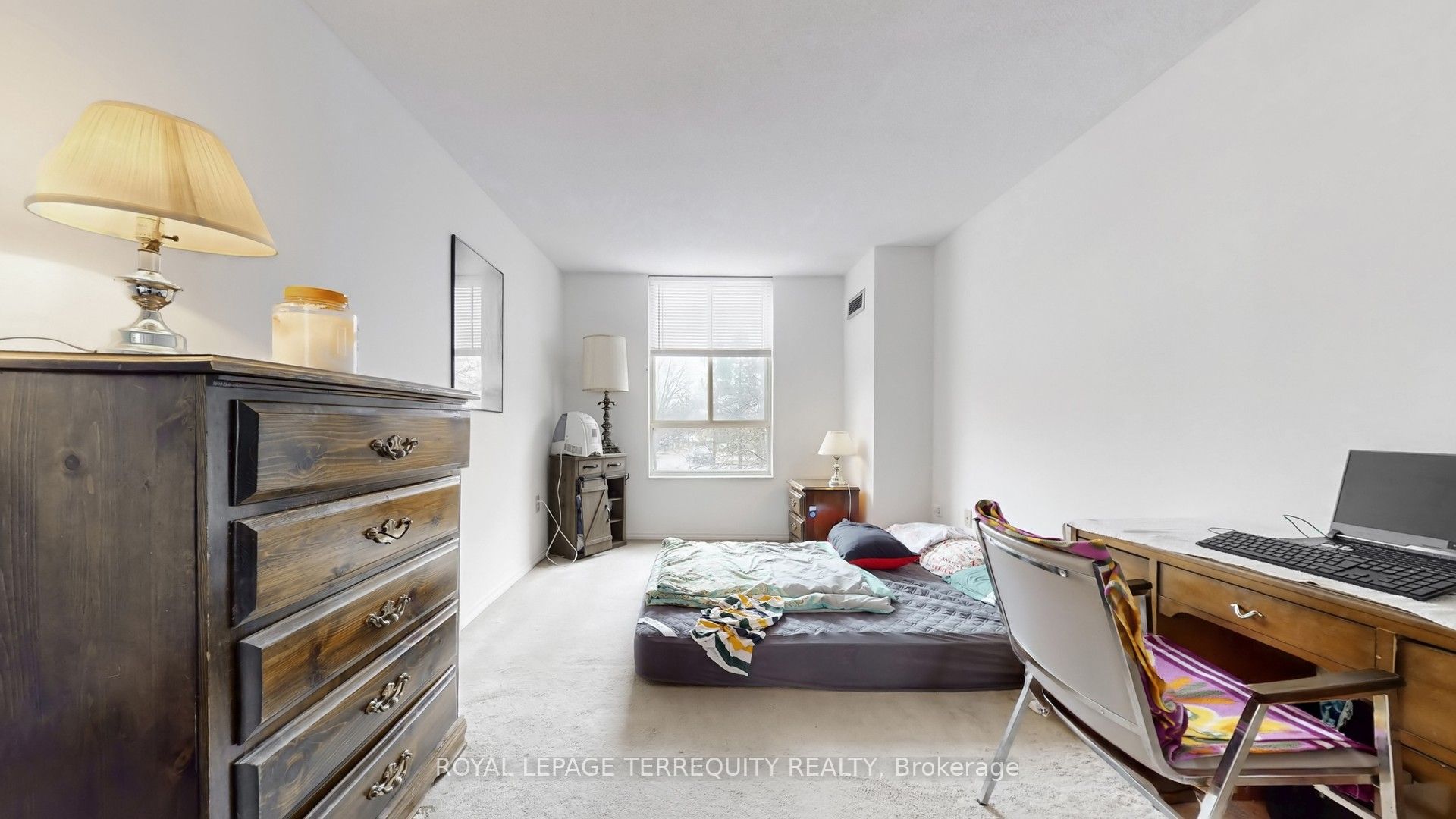 20 Cherrytree Drive 211 Property Photo 16