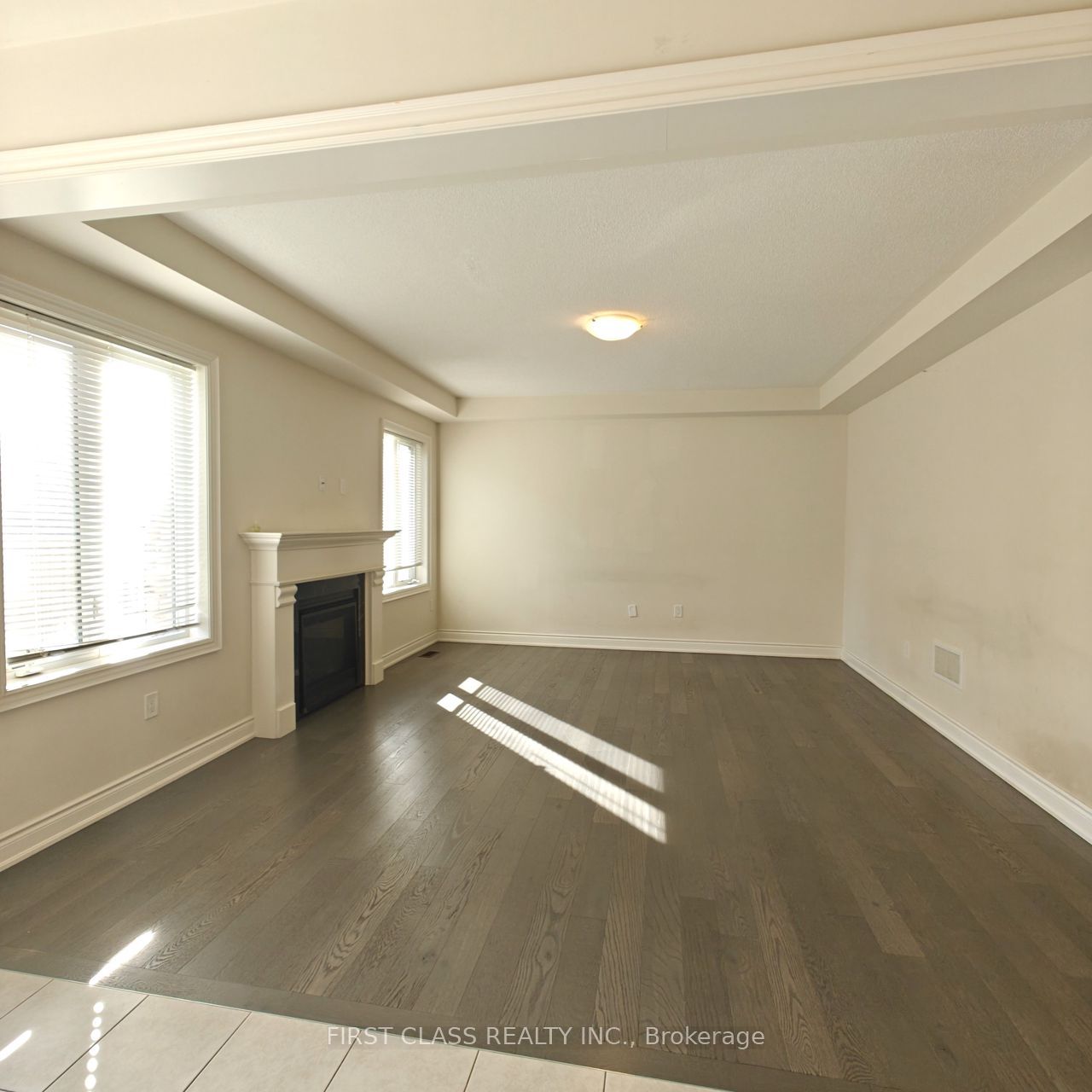 1538 Devine Point Property Photo 7