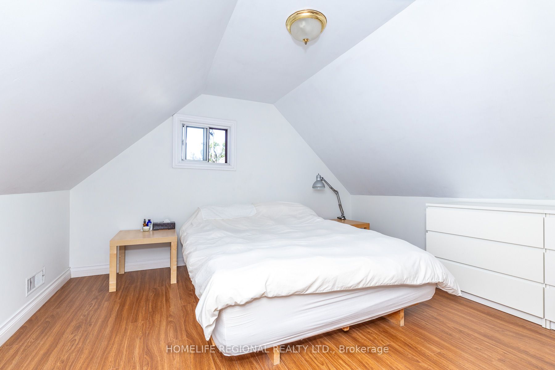 122 Emerson Avenue Property Photo 32