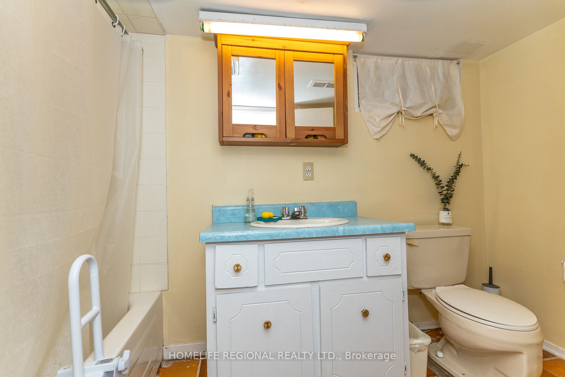 122 Emerson Avenue Property Photo 41