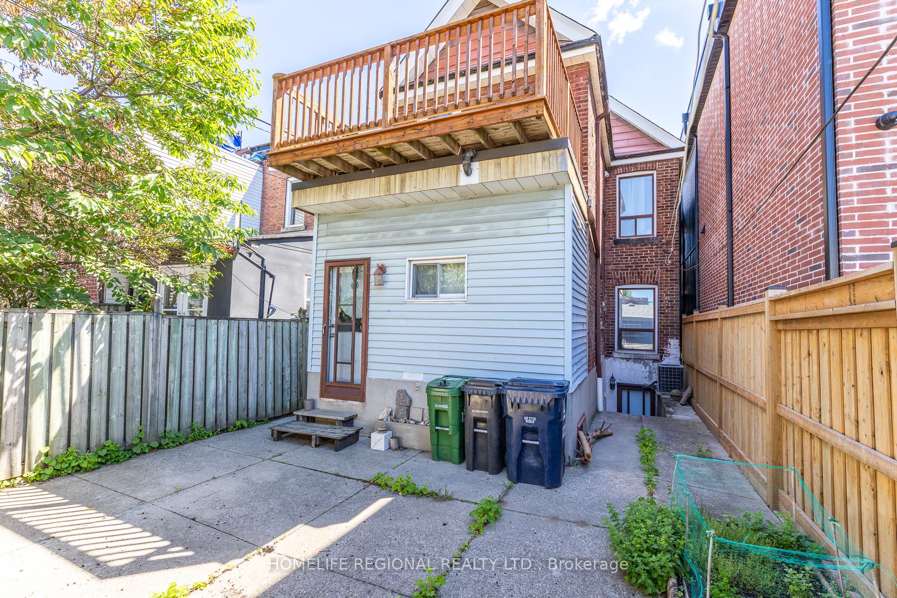 122 Emerson Avenue Property Photo 43