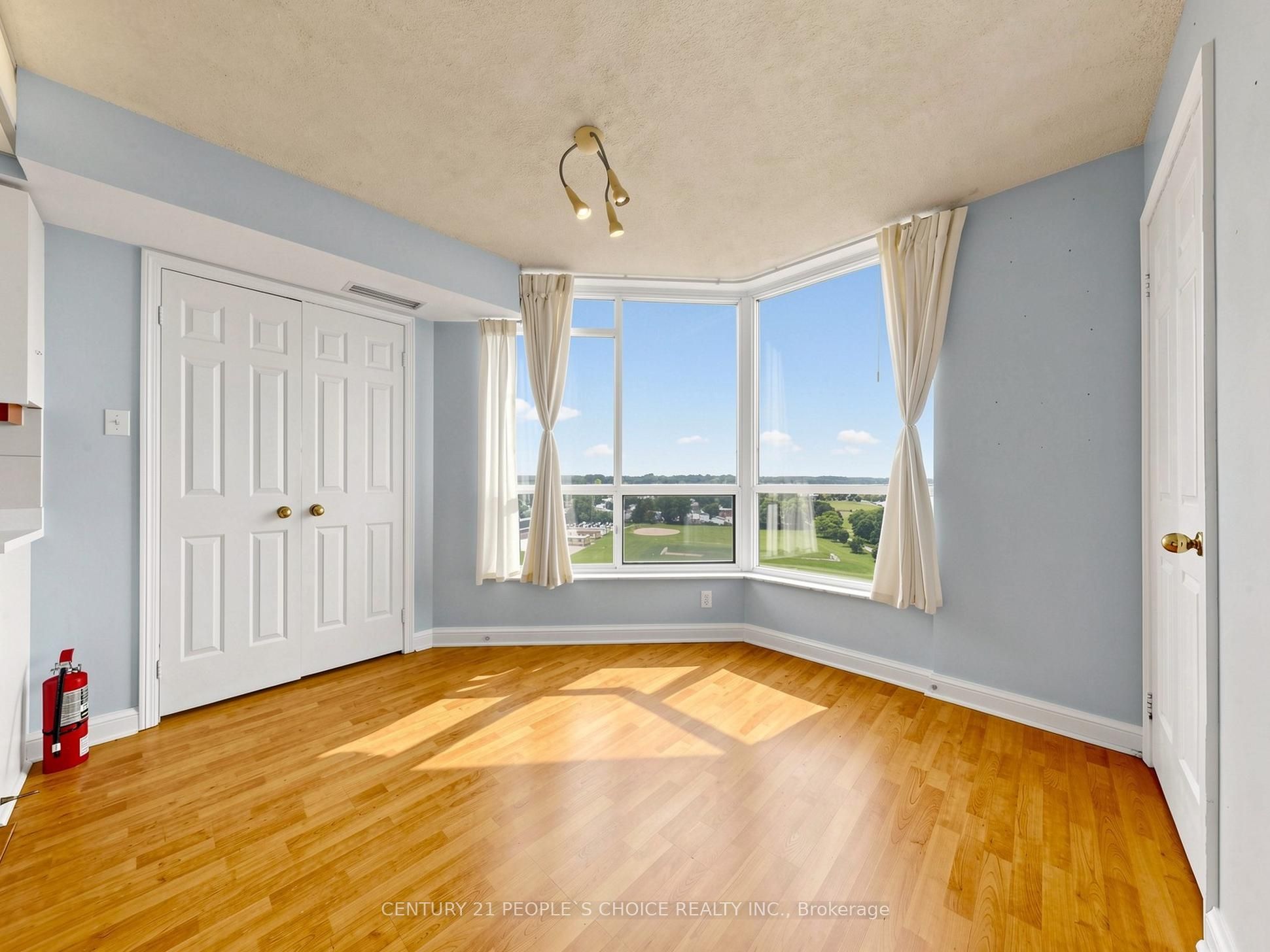 22 Hanover Road 1201 Property Photo 18