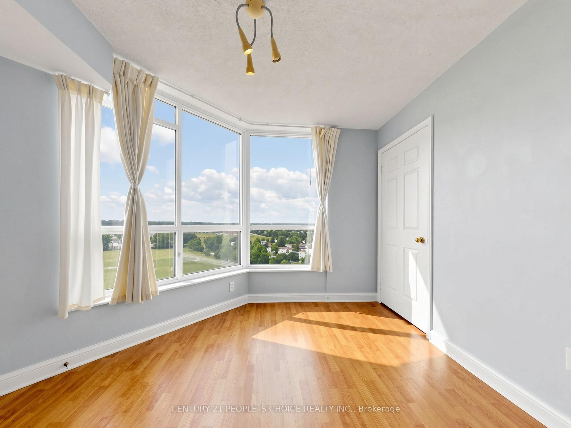 22 Hanover Road 1201 Property Photo 19