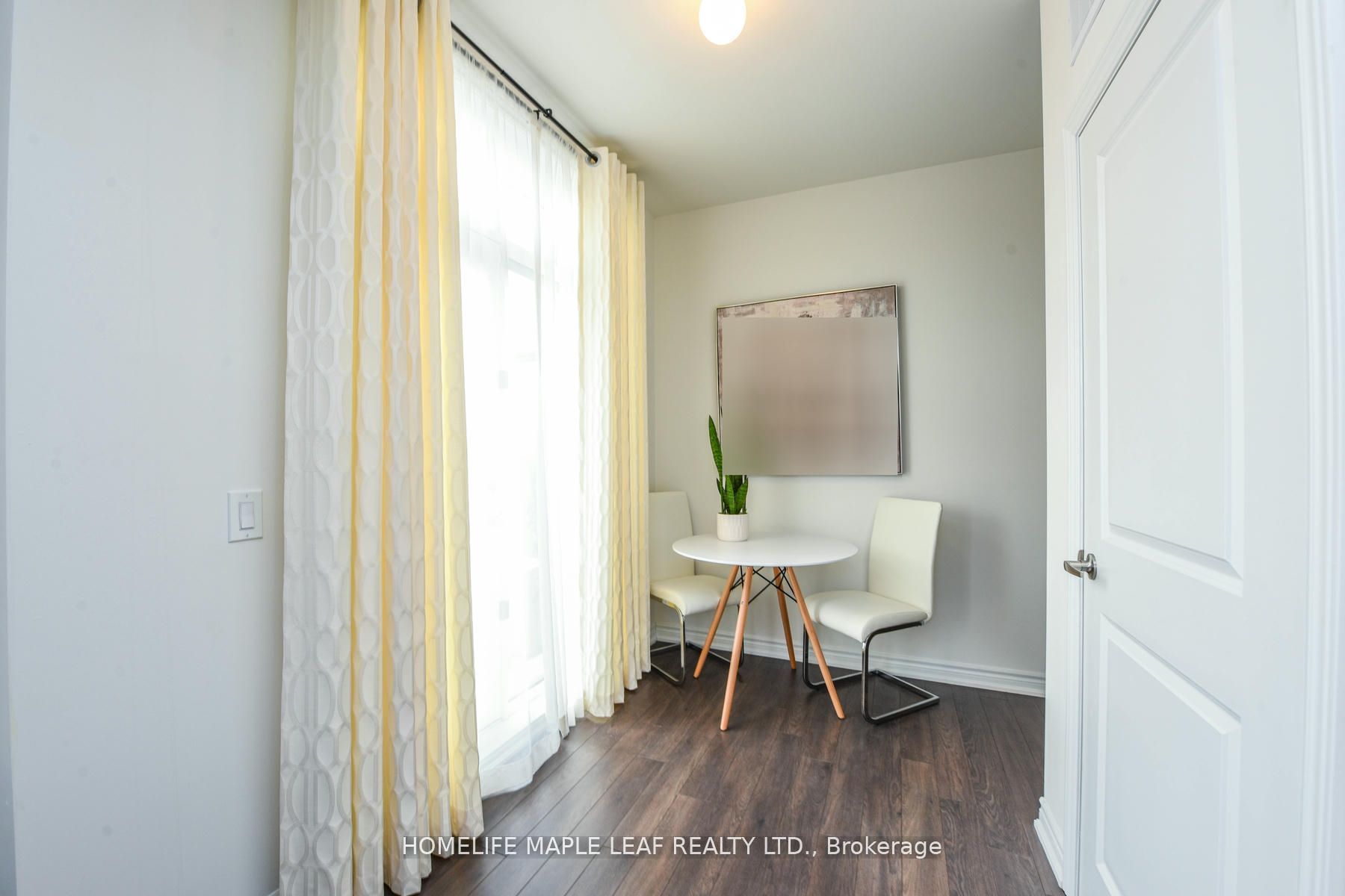 30 Halliford Place 215 Property Photo 3