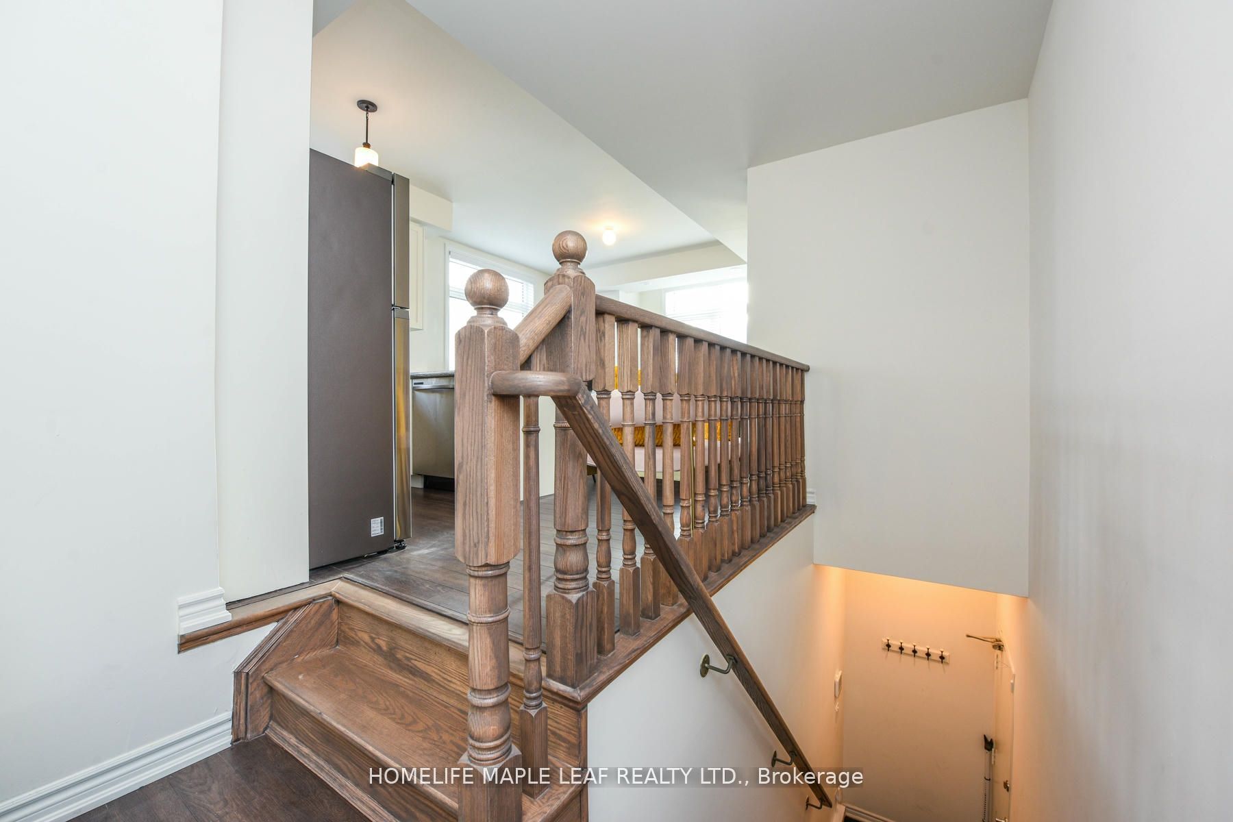 30 Halliford Place 215 Property Photo 5