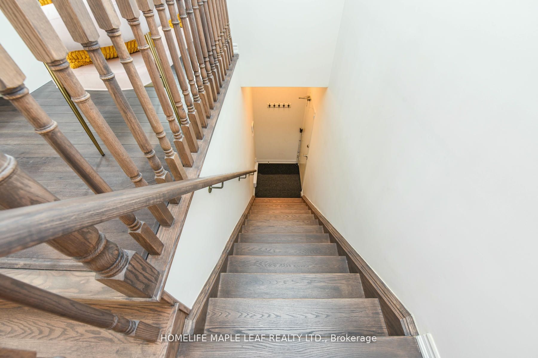 30 Halliford Place 215 Property Photo 23