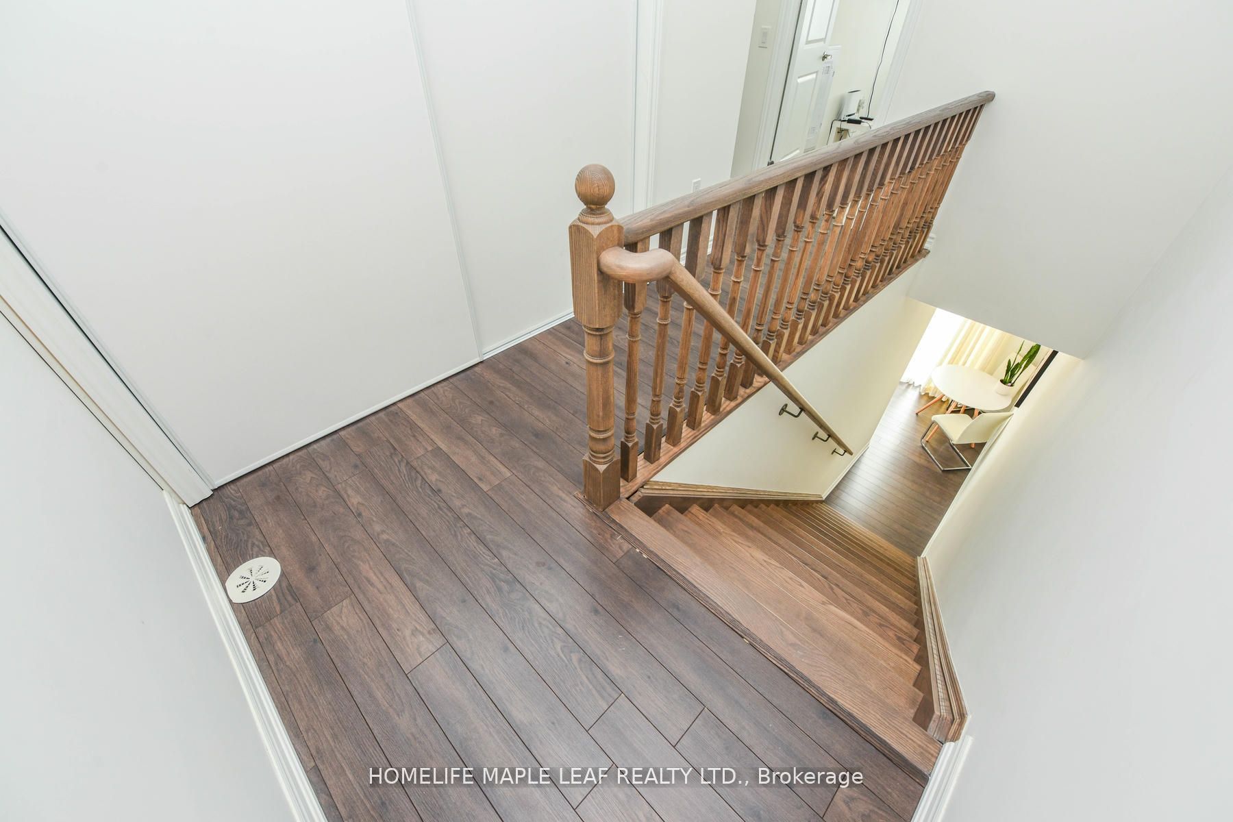 30 Halliford Place 215 Property Photo 34