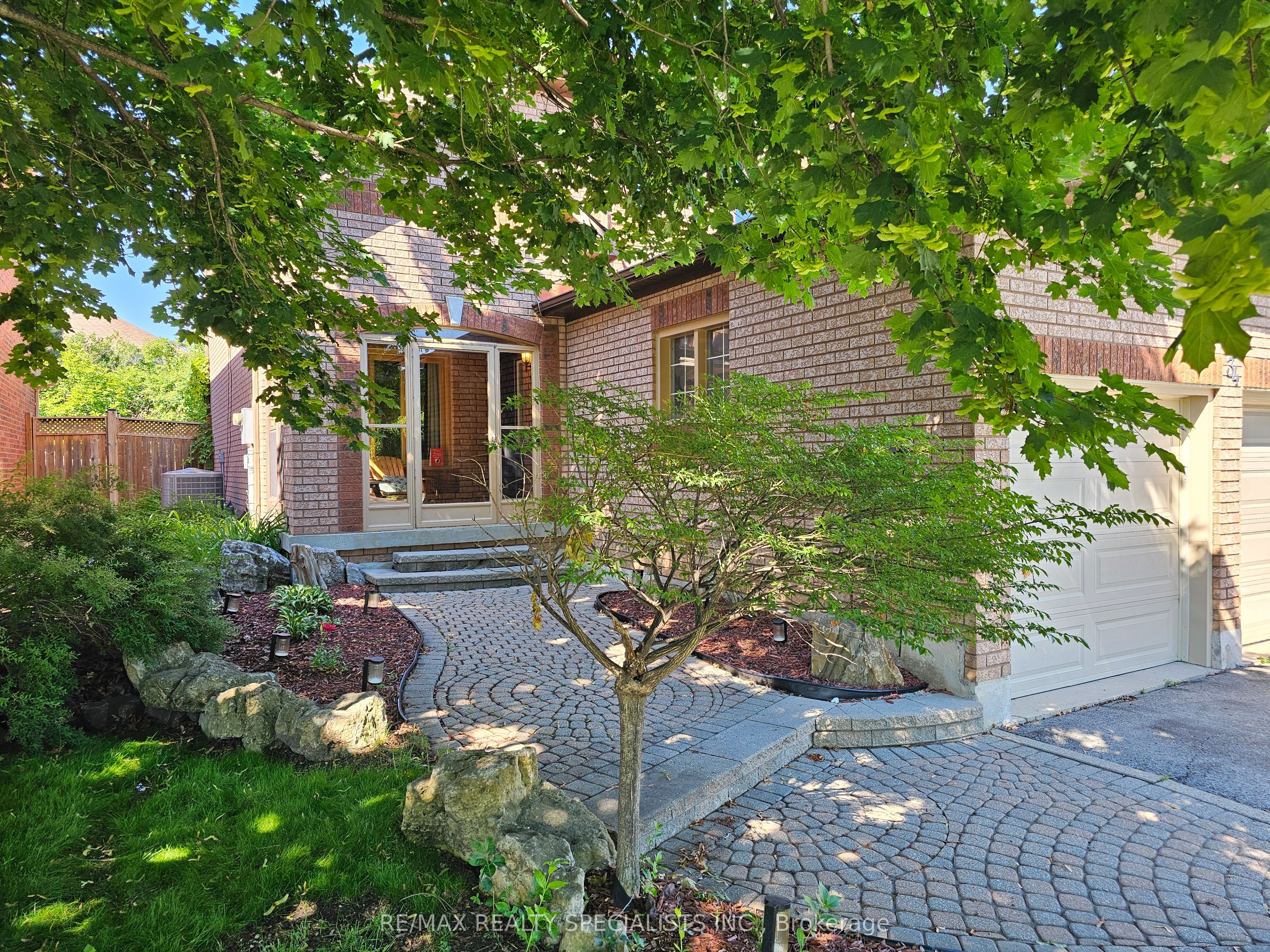 34 Killaloe Crescent Property Photo 4