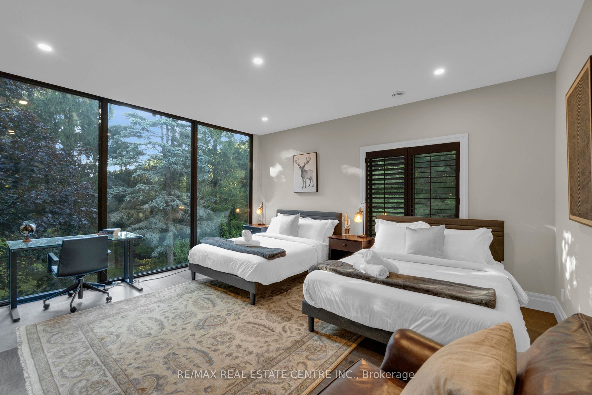 1175 Derry Road Property Photo 32