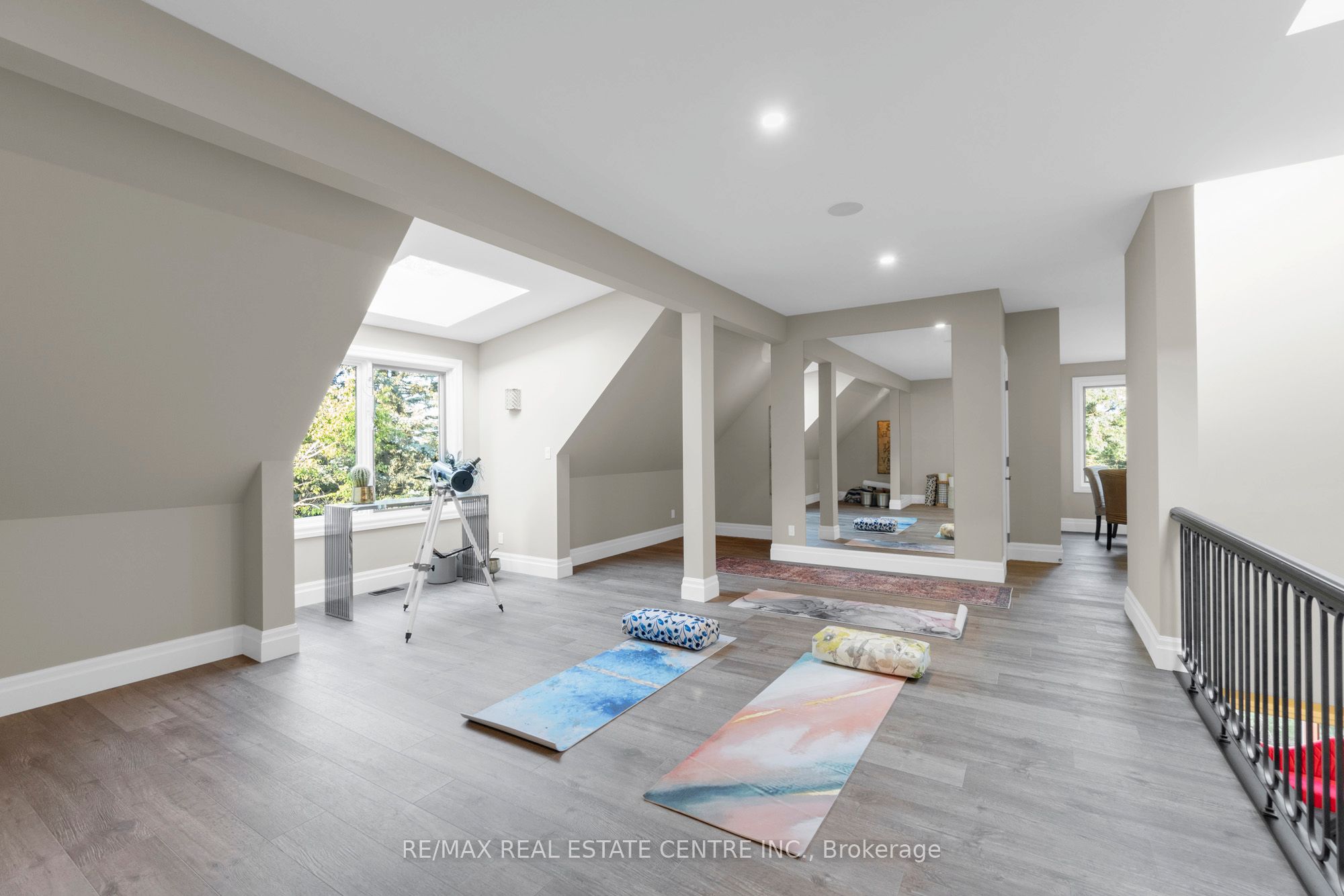 1175 Derry Road Property Photo 37