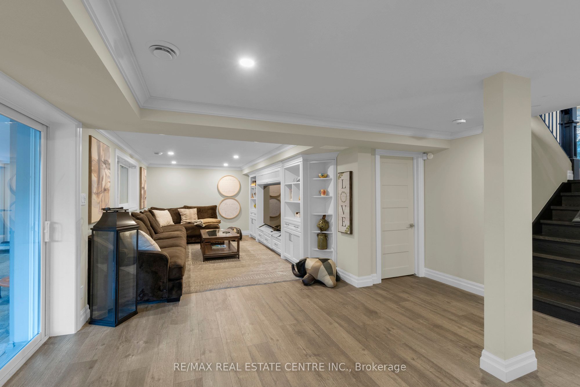 1175 Derry Road Property Photo 40