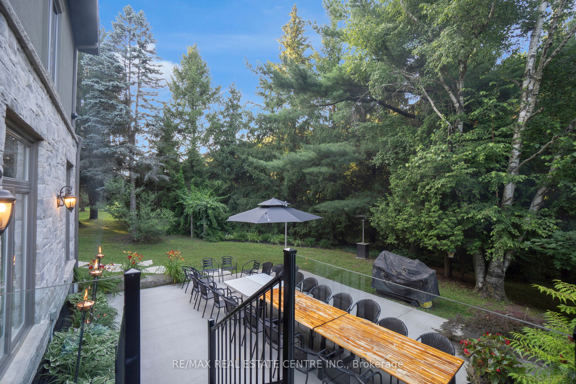 1175 Derry Road Property Photo 45