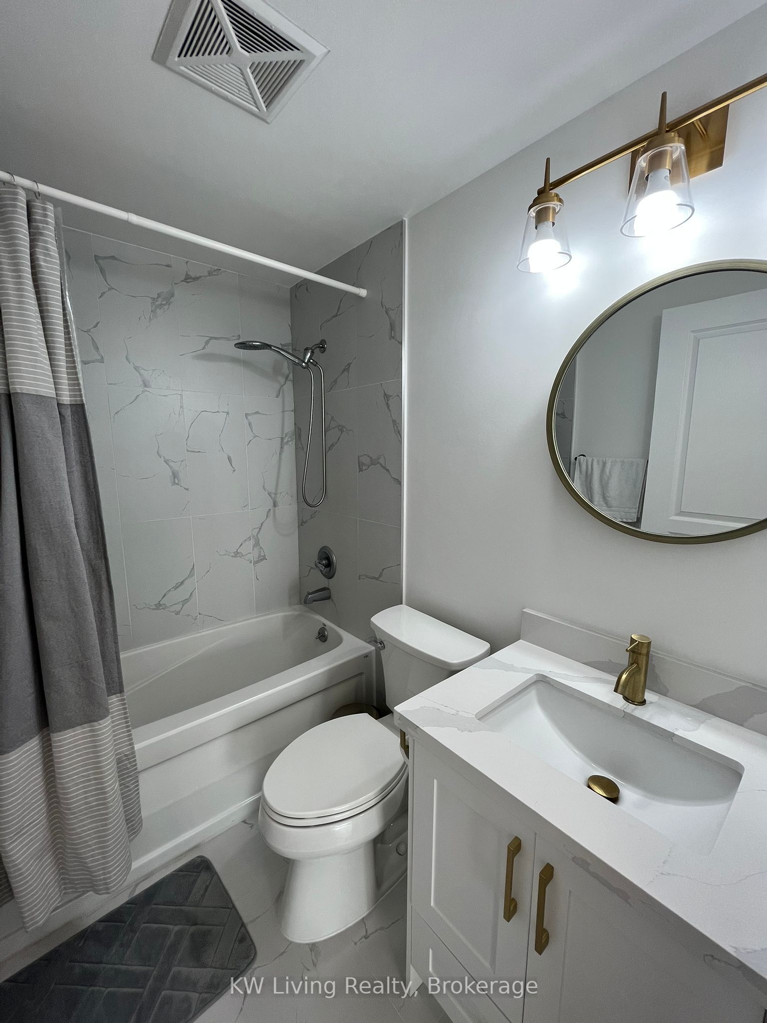 220 Burnhamthorpe Road W 1502 Property Photo 16