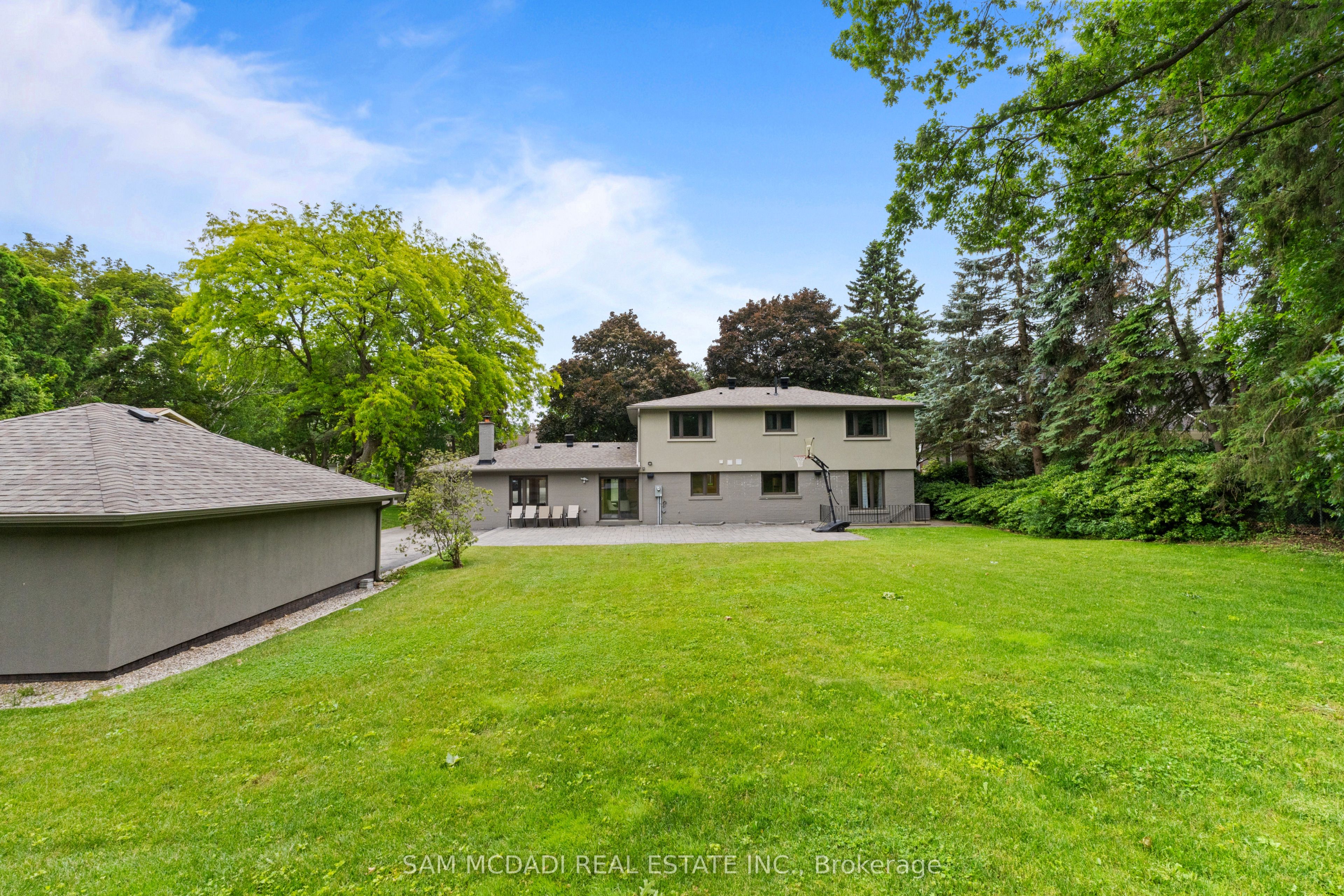 1481 Bunsden Avenue Property Photo 34