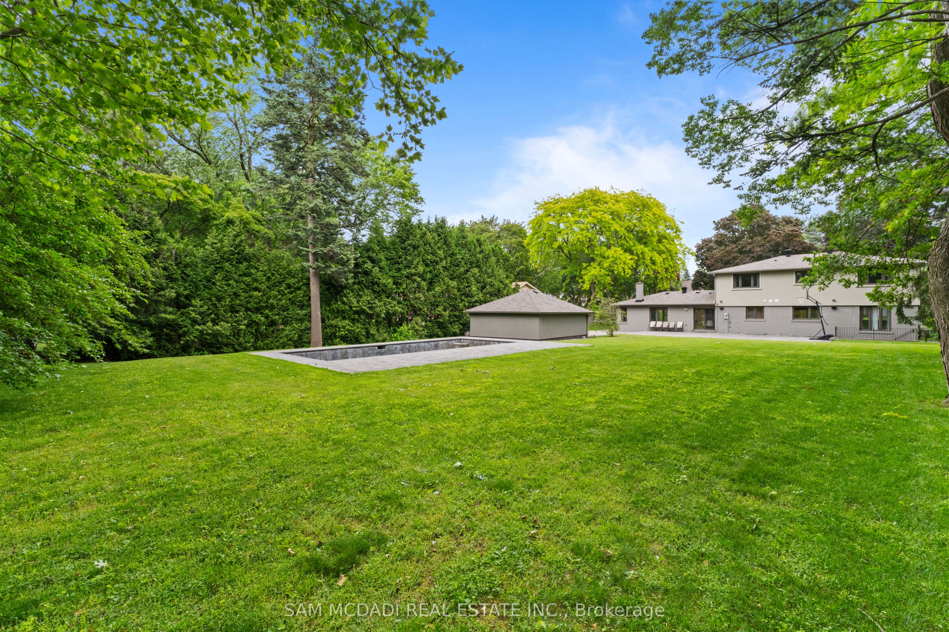 1481 Bunsden Avenue Property Photo 35