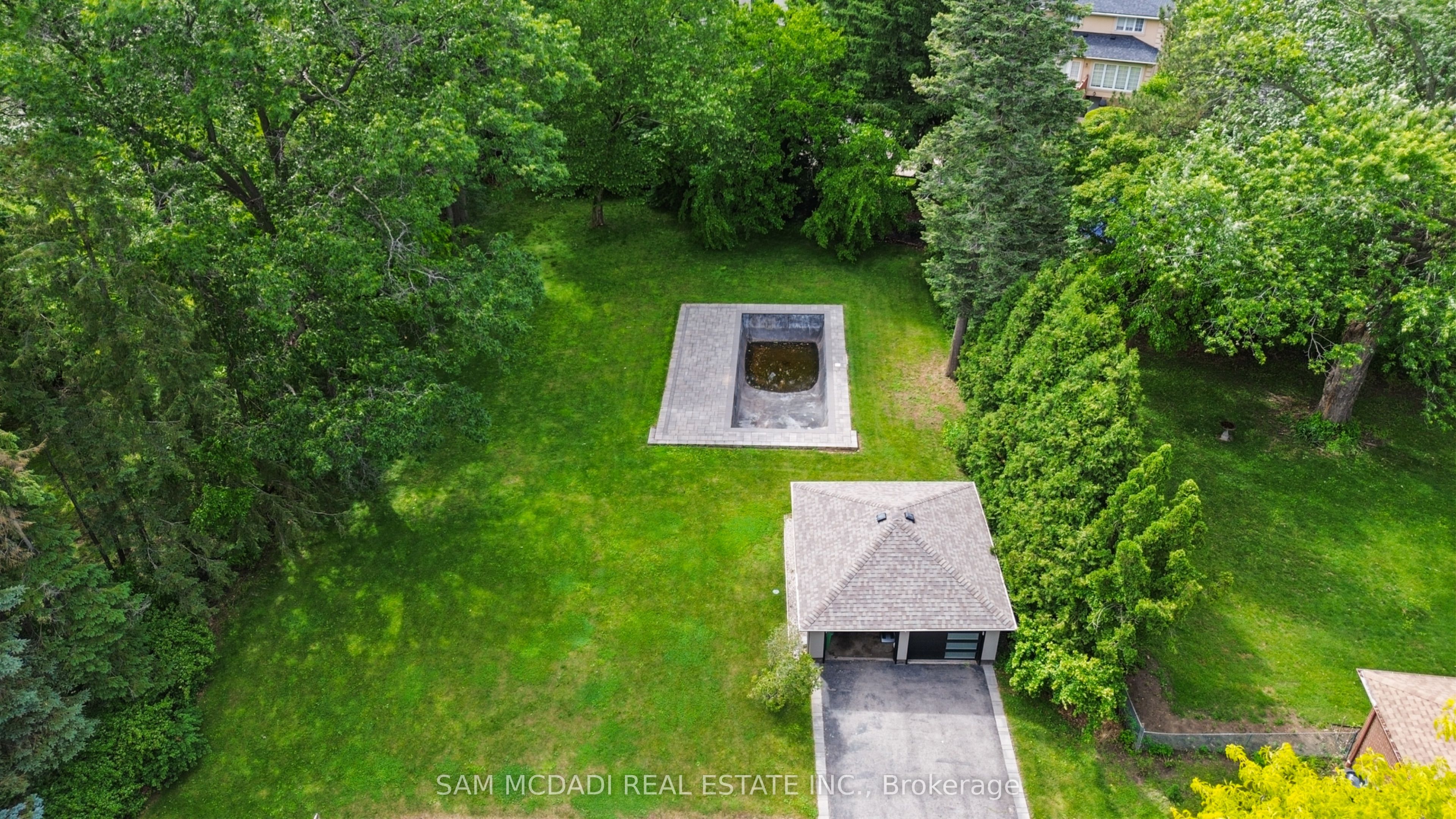 1481 Bunsden Avenue Property Photo 42