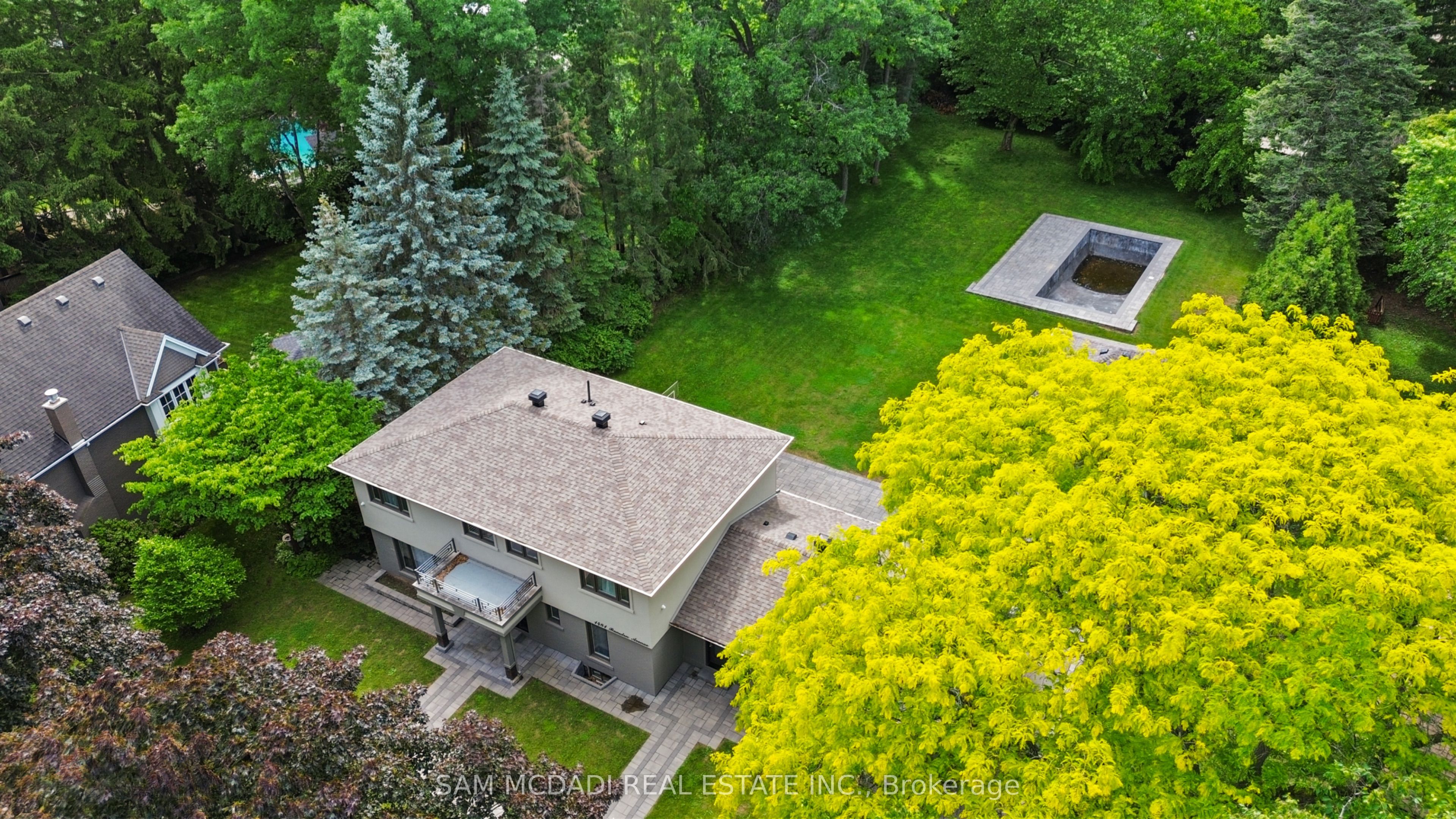 1481 Bunsden Avenue Property Photo 43