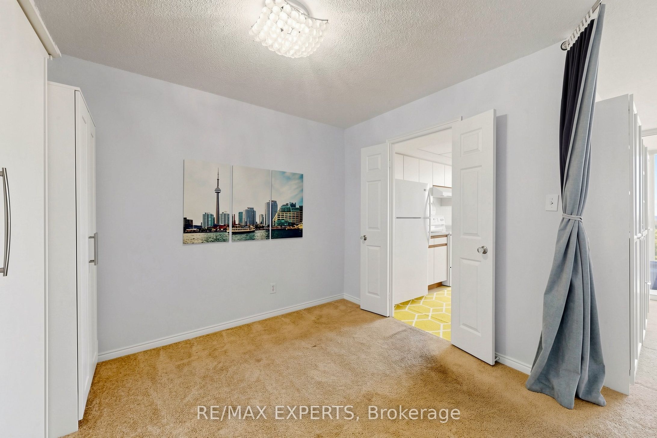 1360 Rathburn Road E 909 Property Photo 20