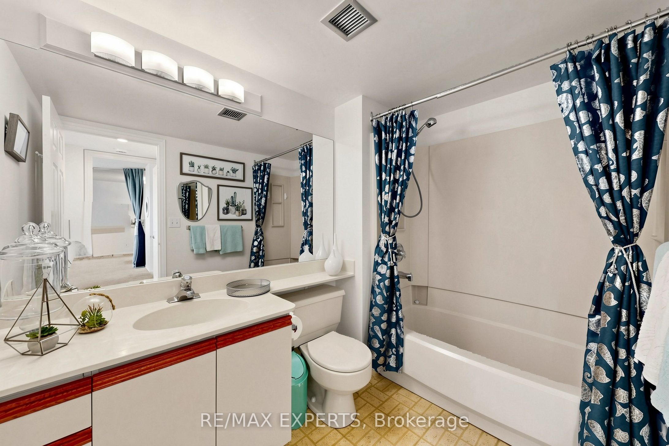 1360 Rathburn Road E 909 Property Photo 28