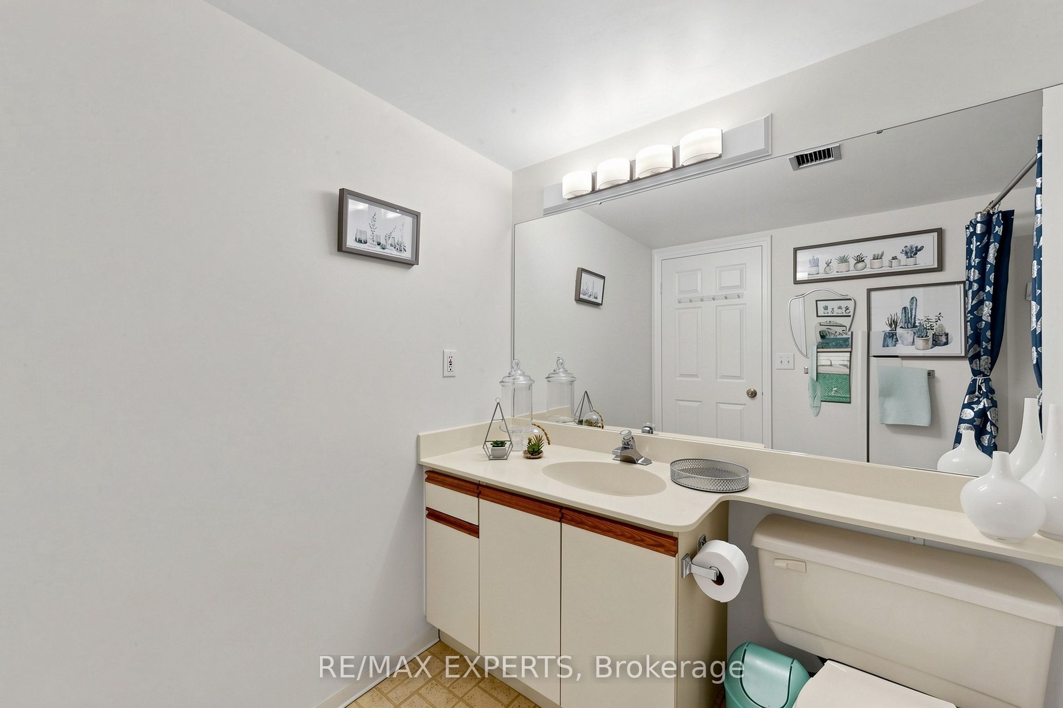 1360 Rathburn Road E 909 Property Photo 29